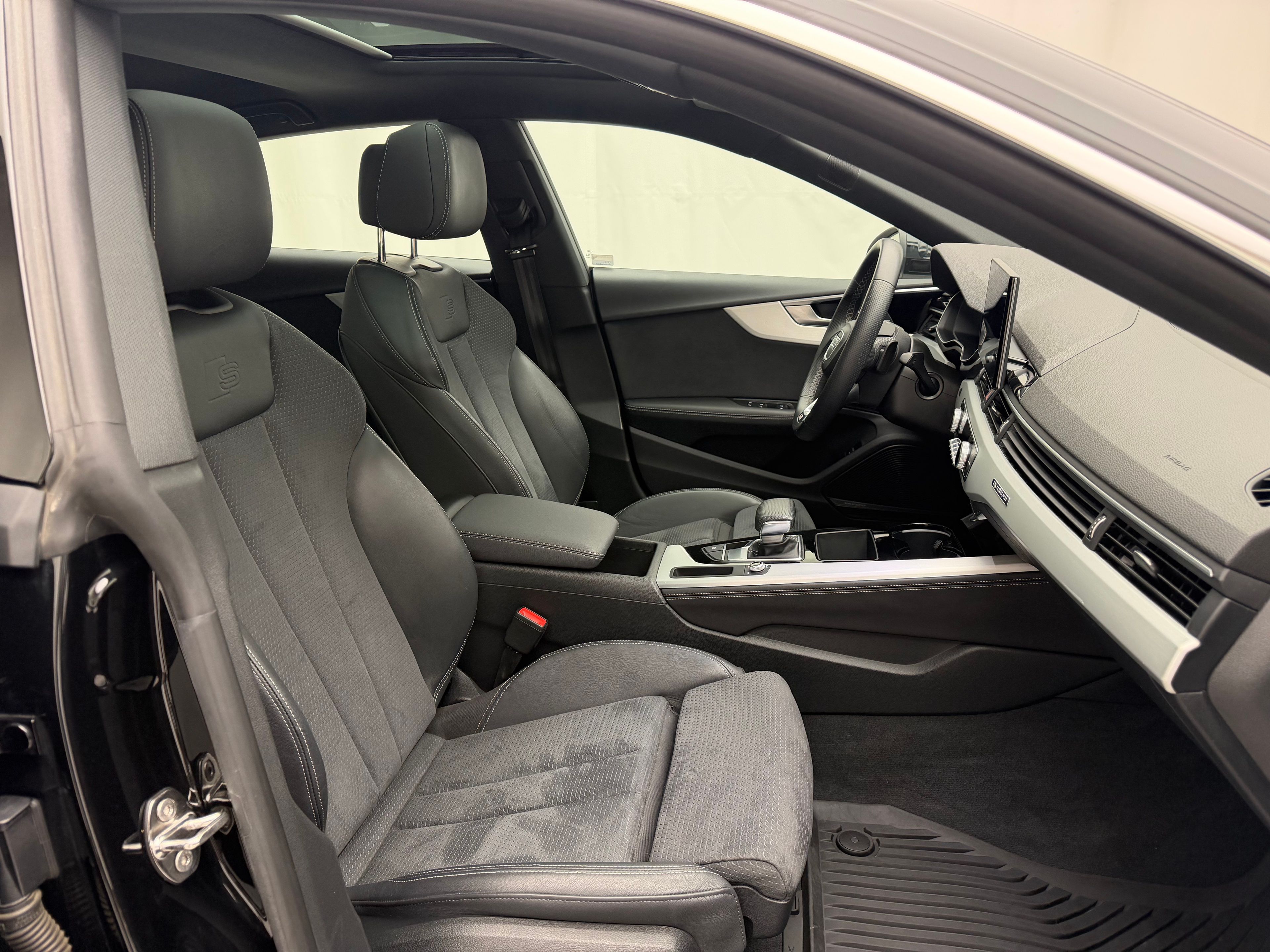 Thumbnail: 2022 Audi A5 - 19