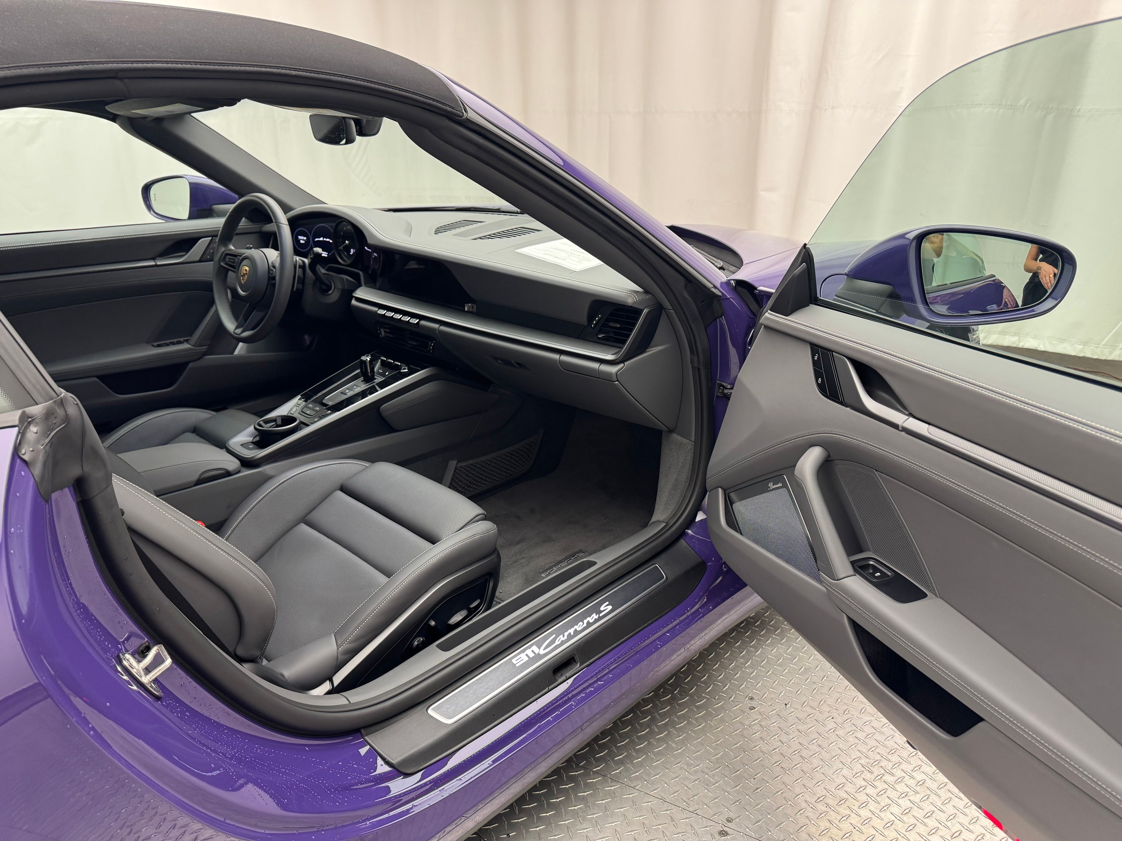 Thumbnail: 2023 Porsche 911 - 23