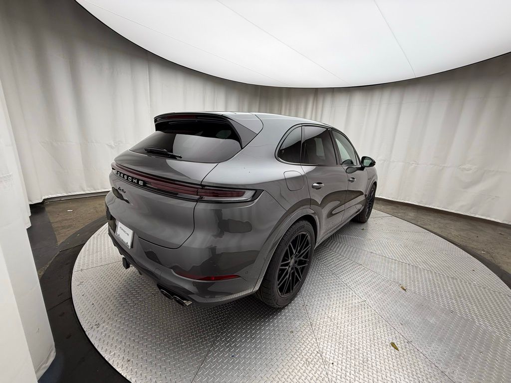 Thumbnail: 2025 Porsche Cayenne - 11