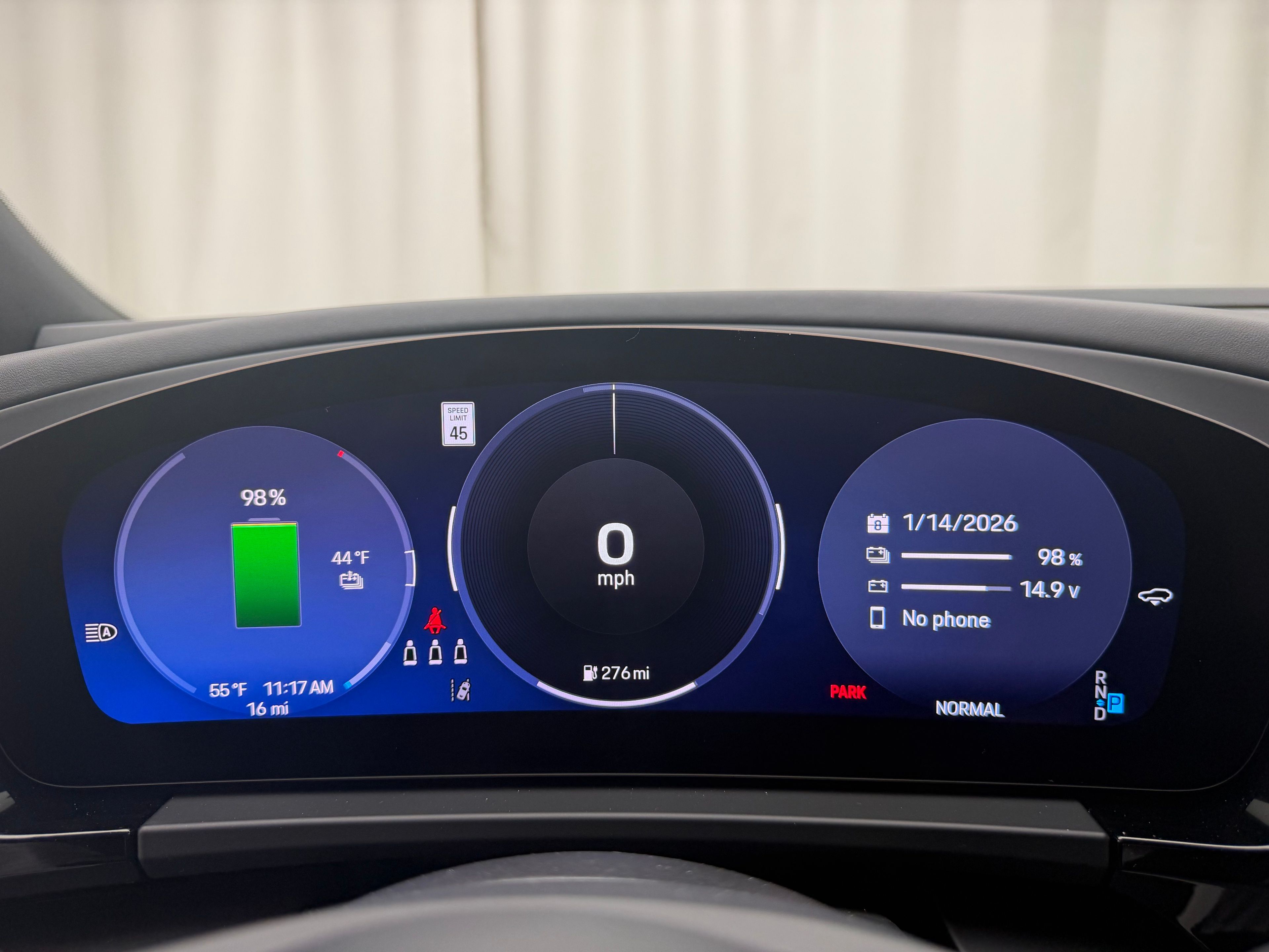 Thumbnail: 2025 Porsche Macan - 32