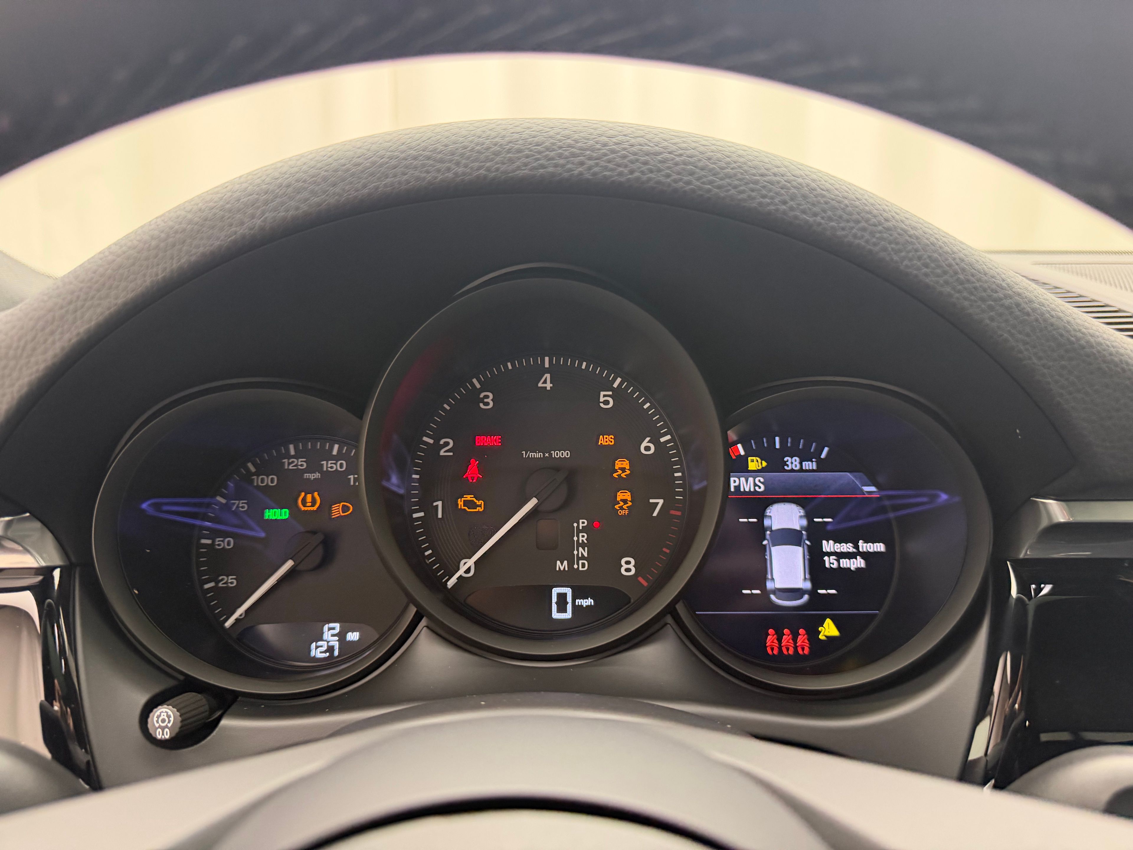 Thumbnail: 2026 Porsche Macan - 29