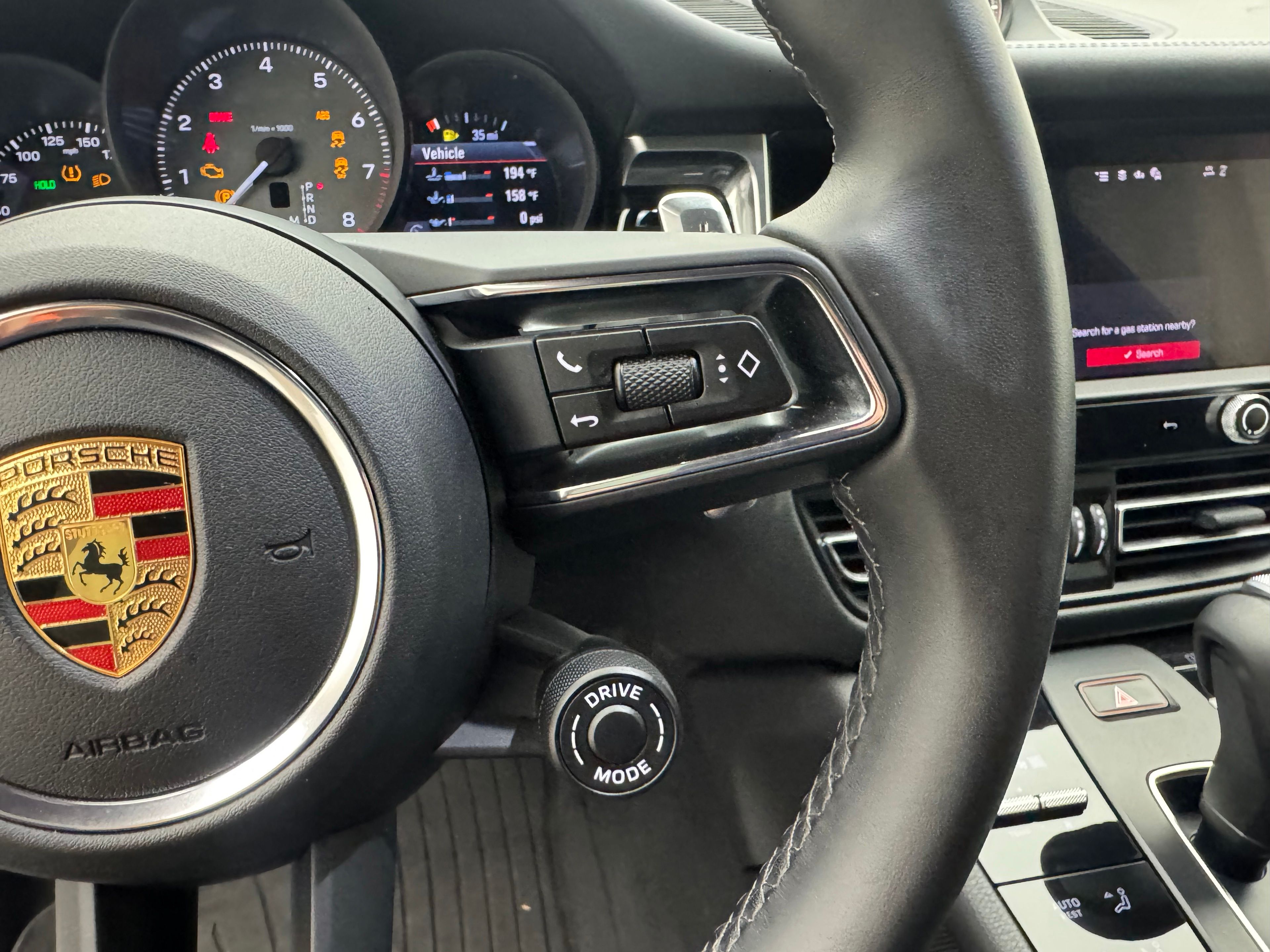 Thumbnail: 2024 Porsche Macan - 27