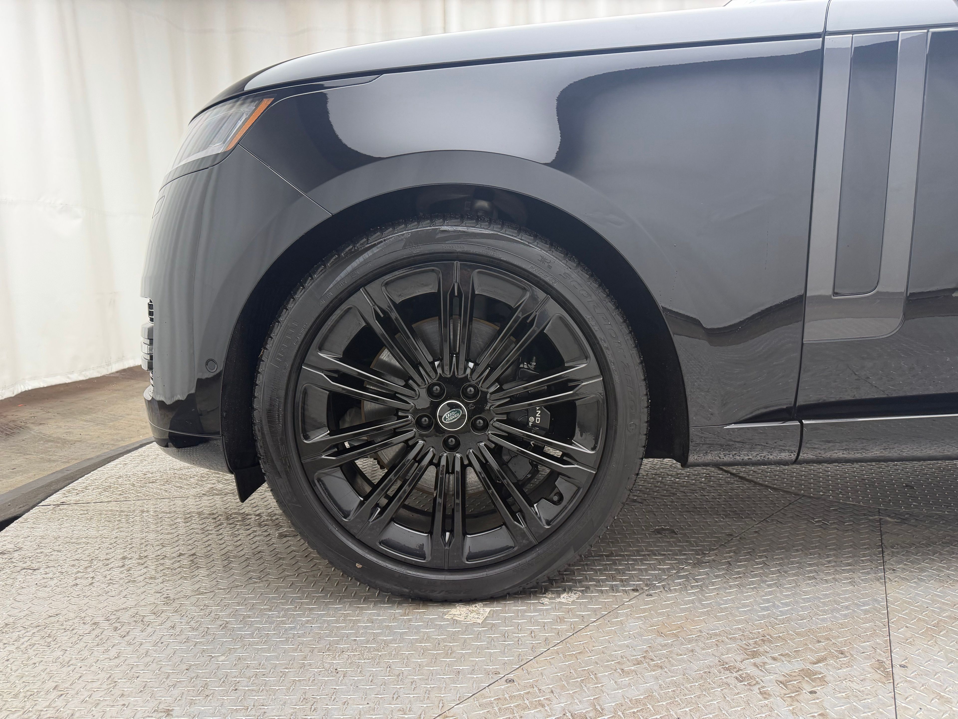 Thumbnail: 2024 Land Rover Range Rover - 7