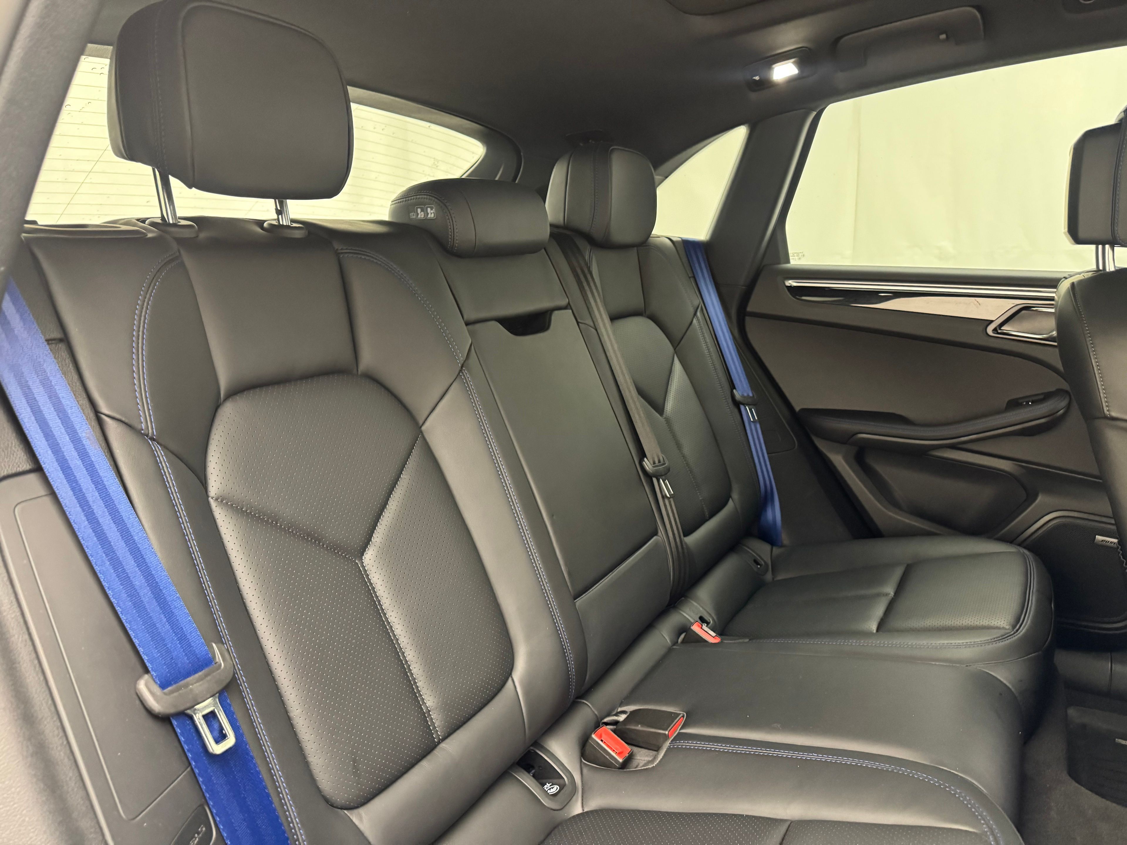 Thumbnail: 2024 Porsche Macan - 18