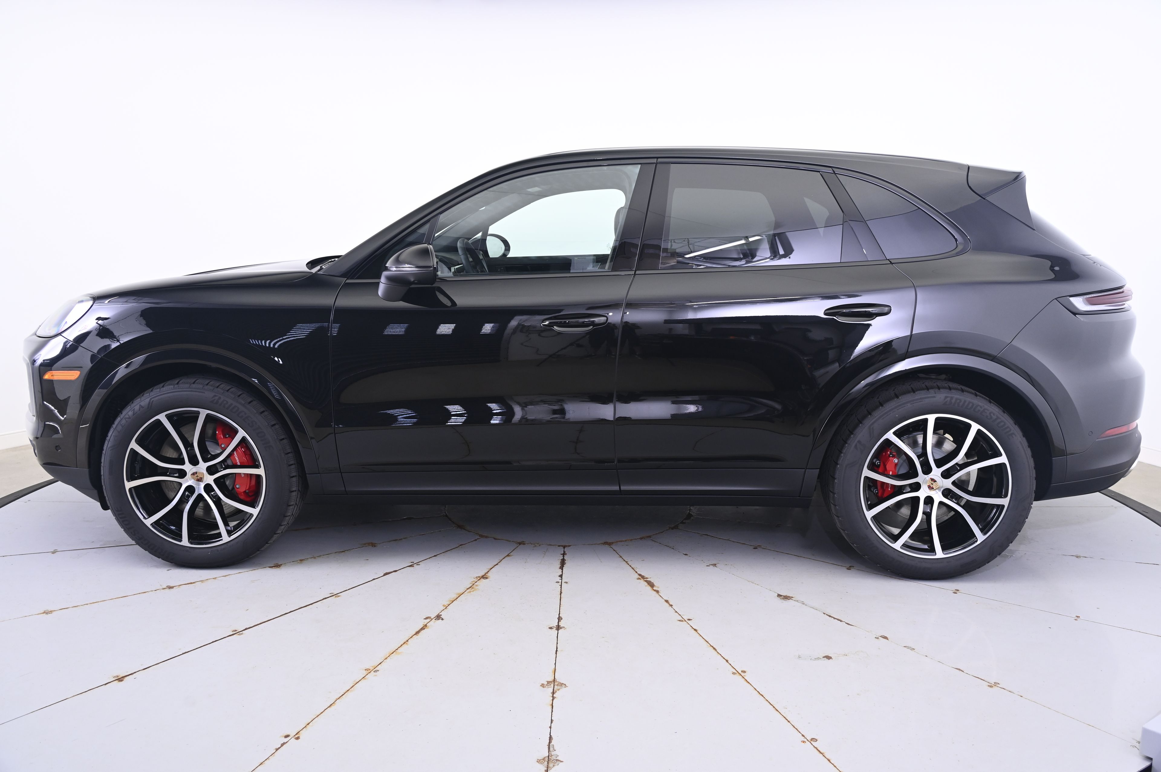 Thumbnail: 2025 Porsche Cayenne - 2