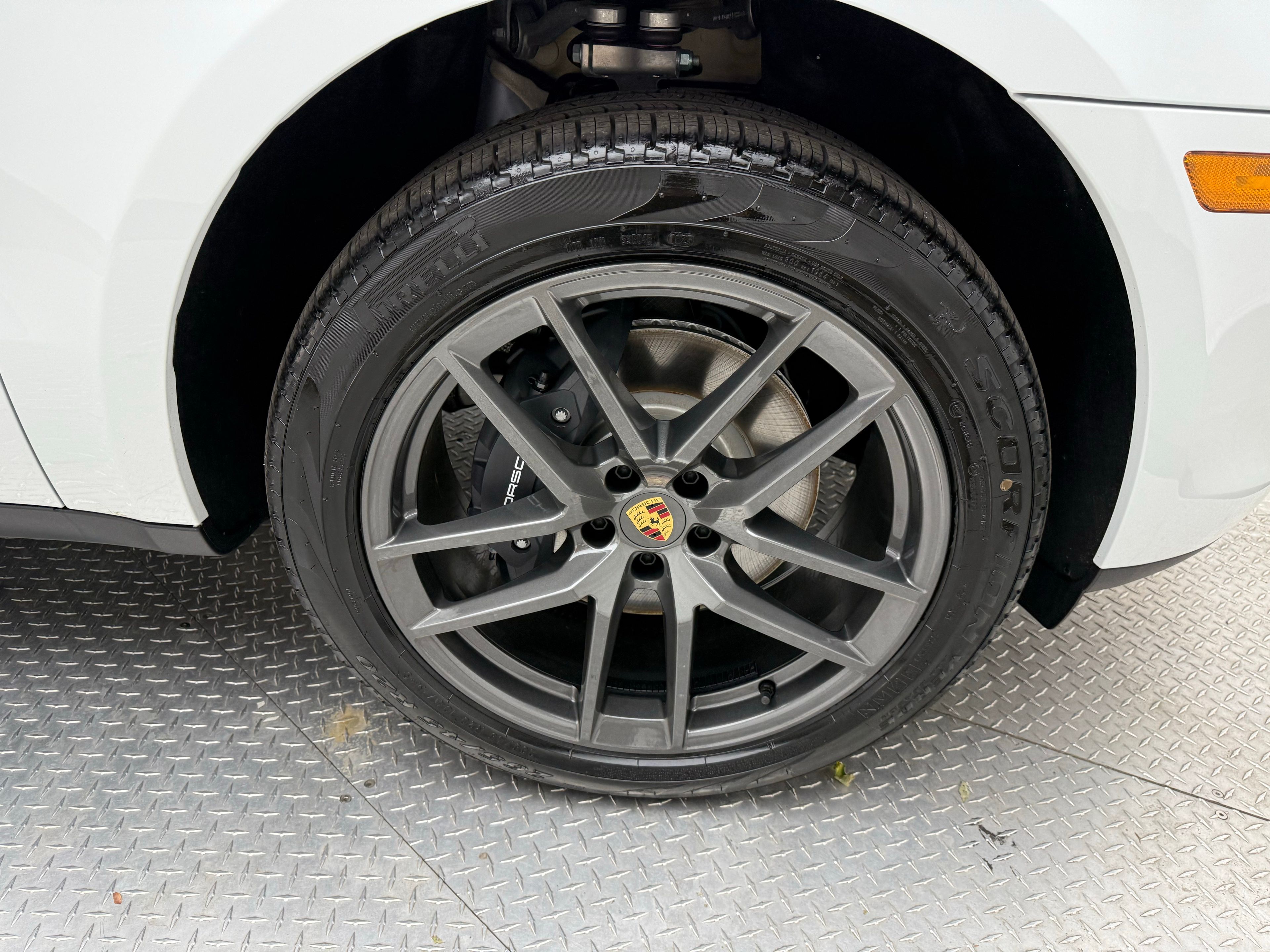 Thumbnail: 2026 Porsche Macan - 22