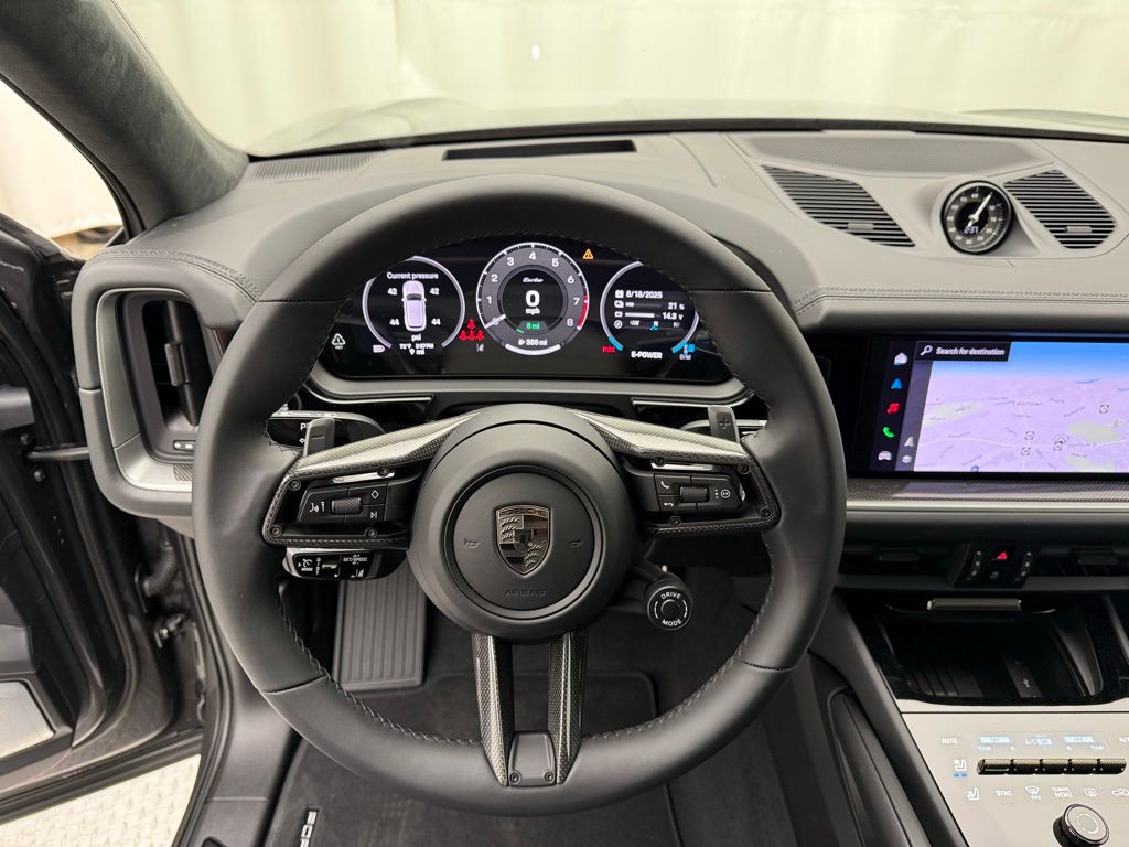 Thumbnail: 2025 Porsche Cayenne - 6