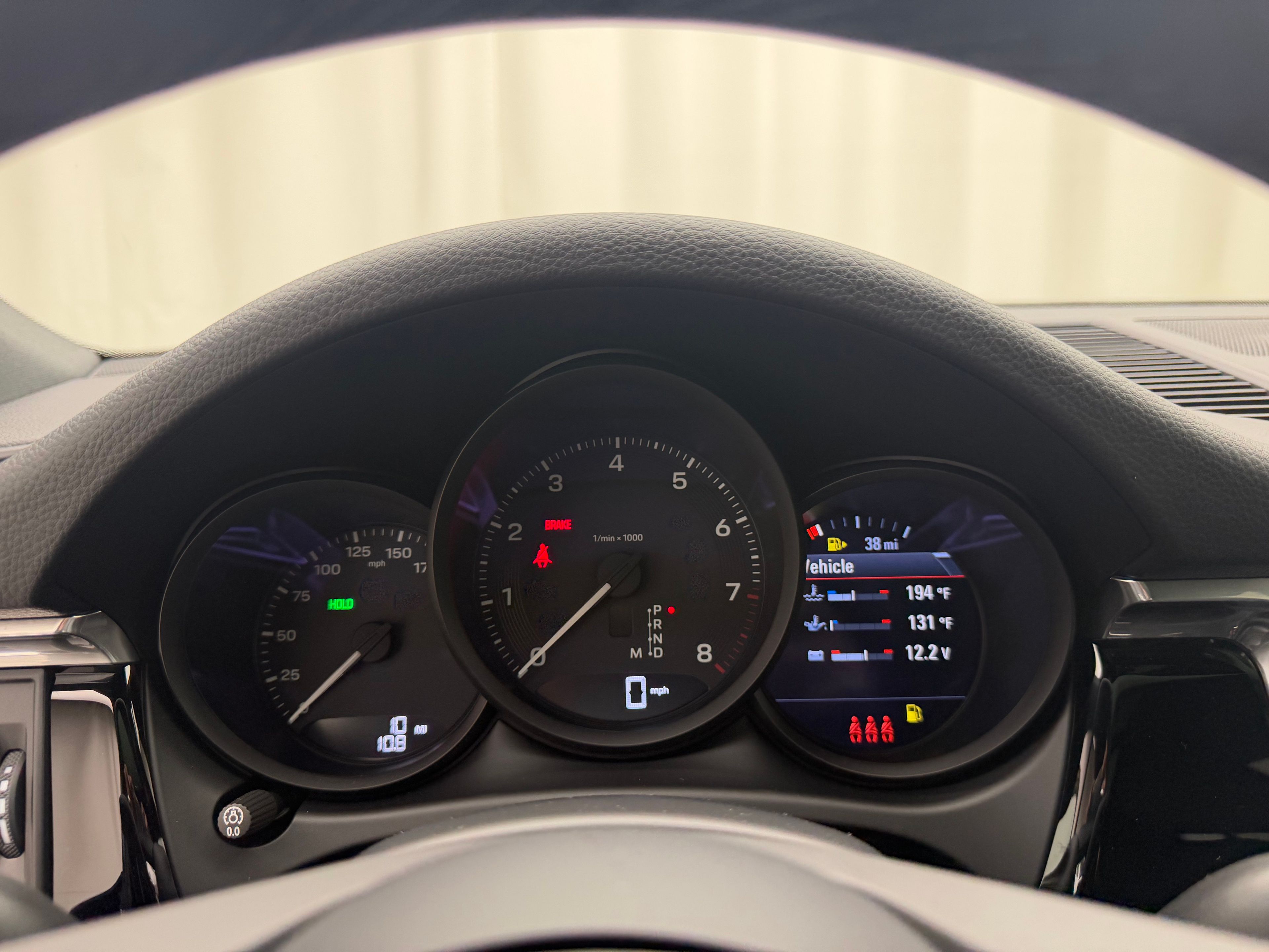 Thumbnail: 2026 Porsche Macan - 31