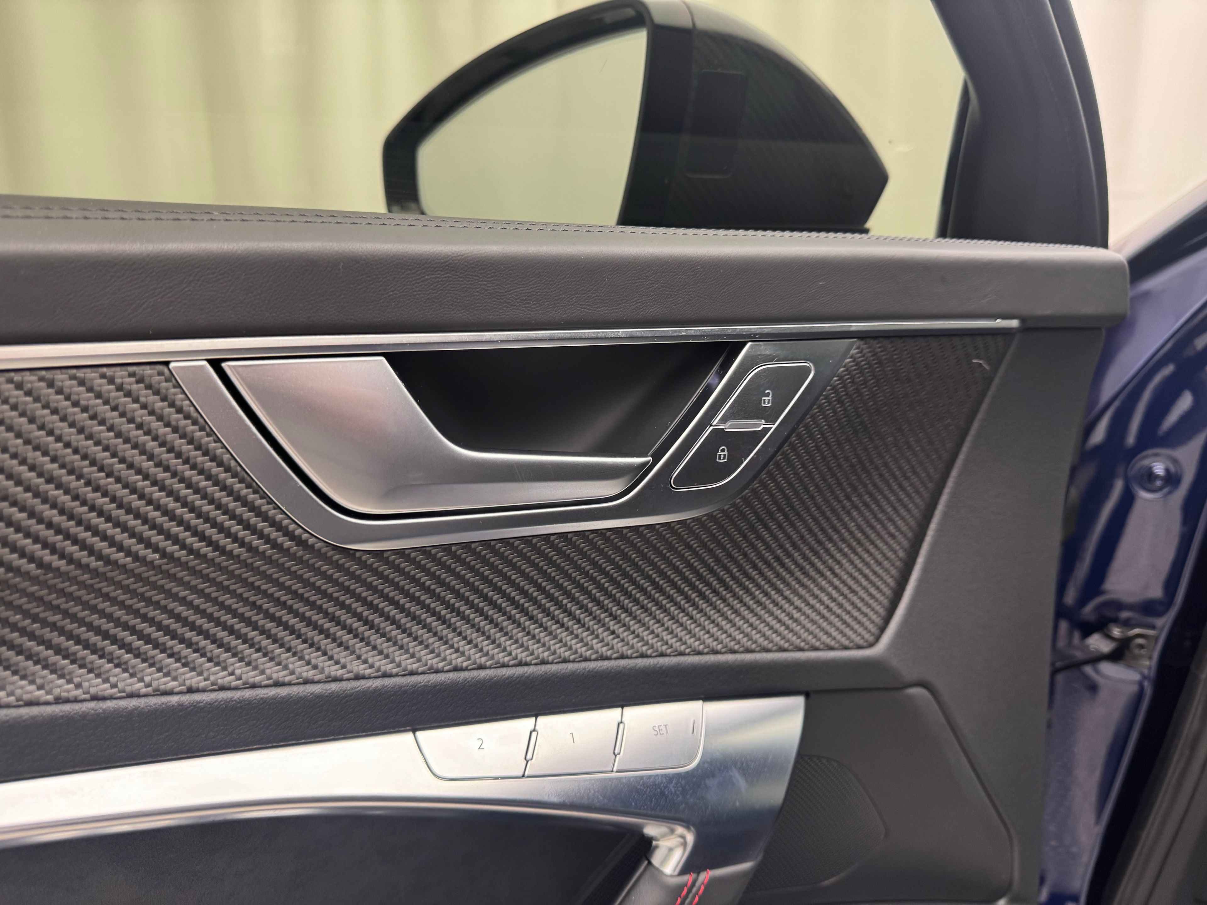 Thumbnail: 2021 Audi RS 6 - 30
