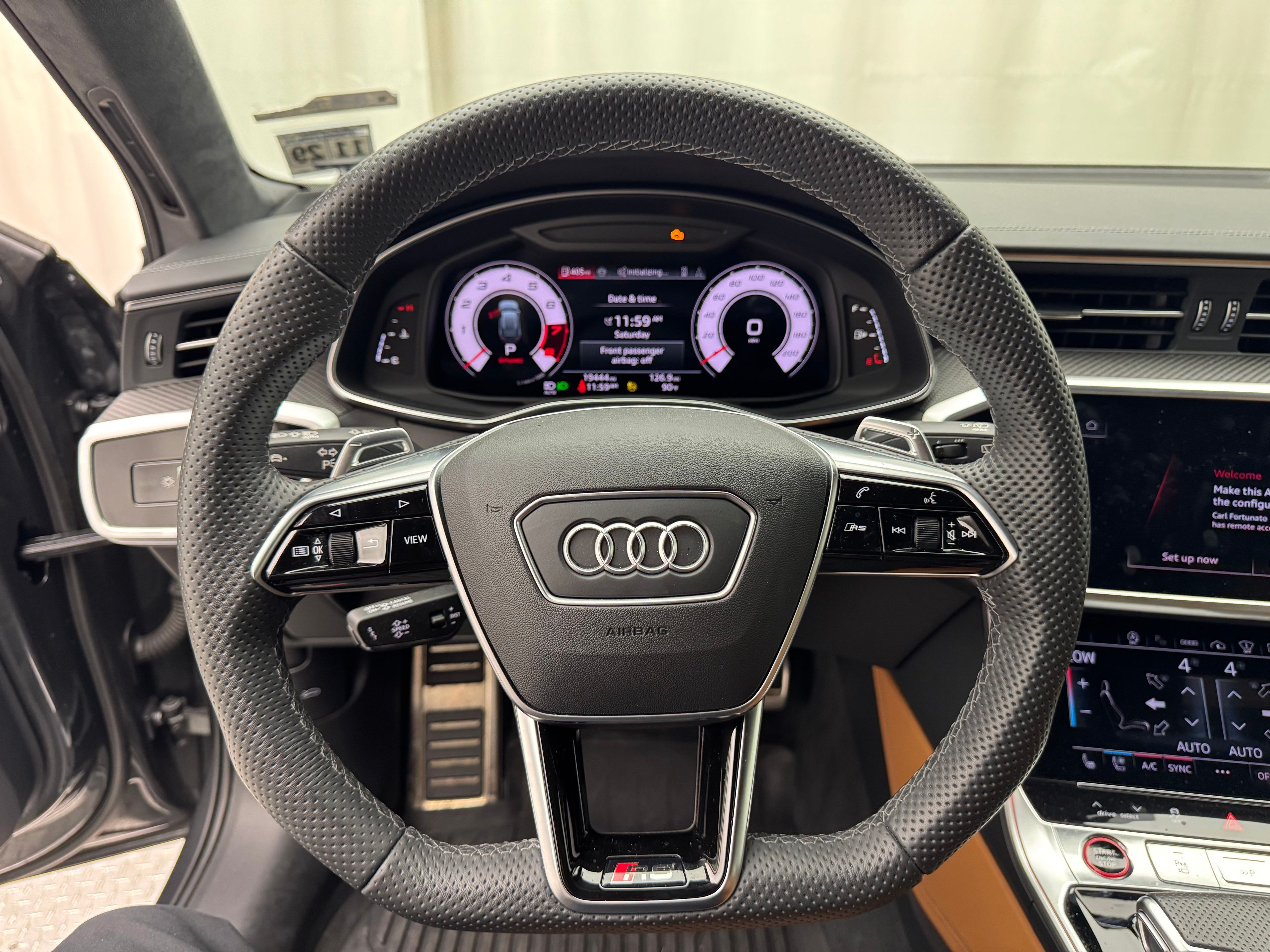Thumbnail: 2024 Audi RS 6 - 6