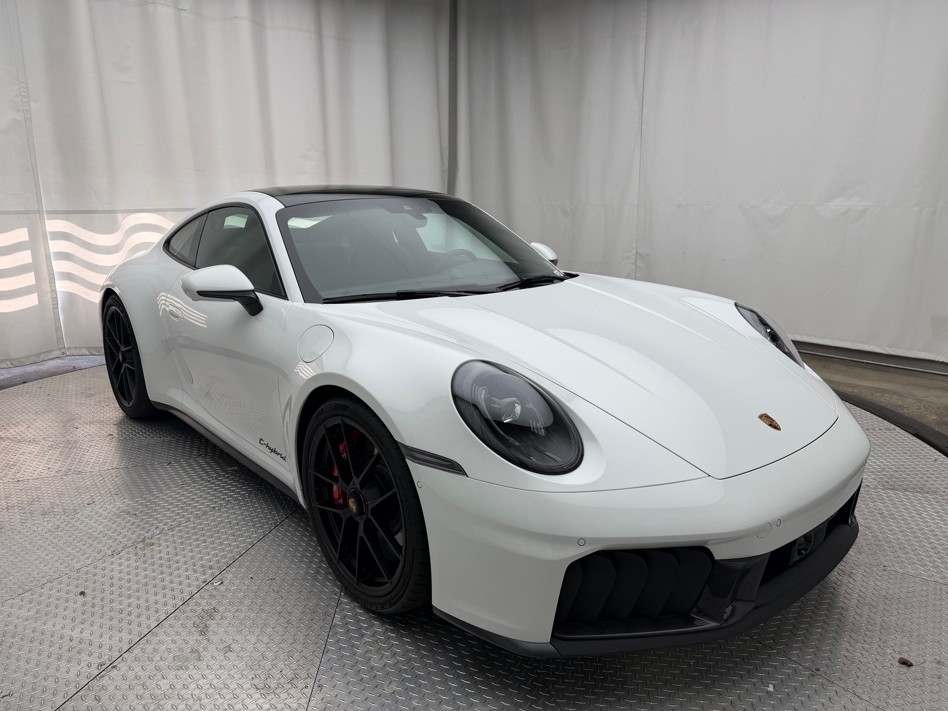 Thumbnail: 2026 Porsche 911 - 18