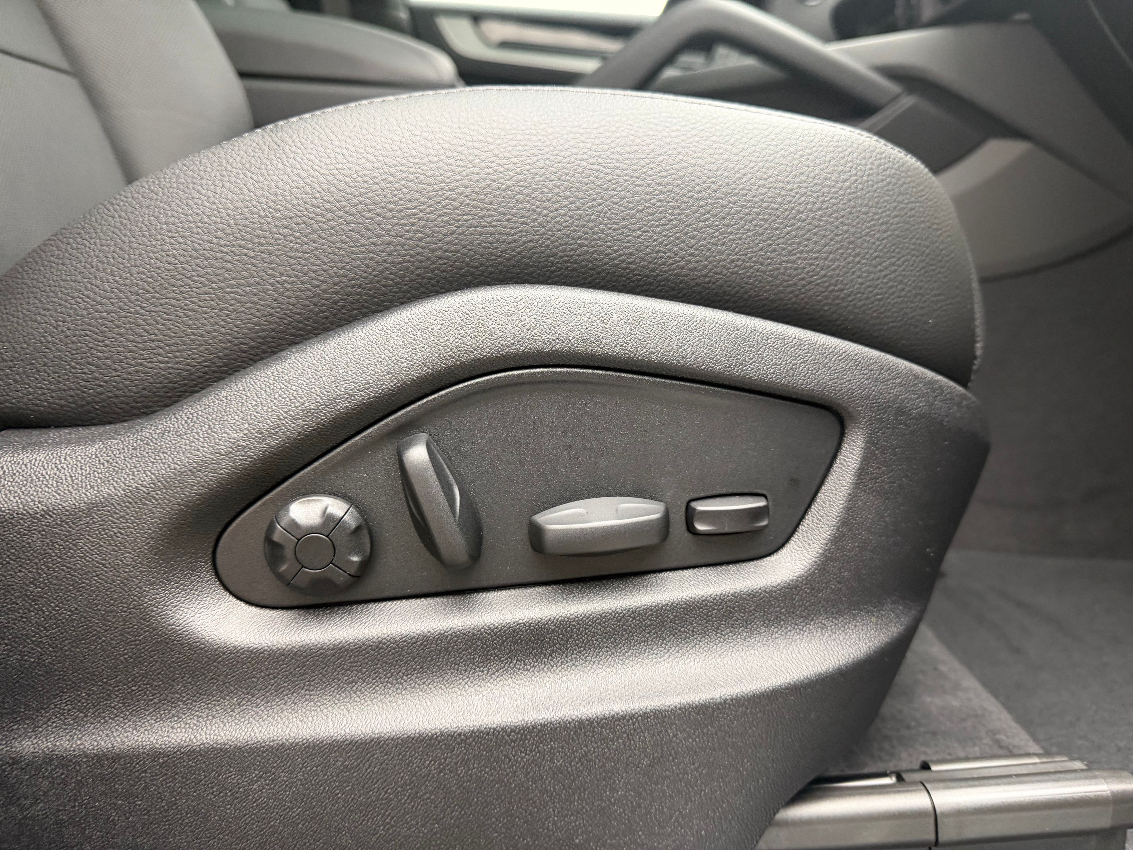 Thumbnail: 2026 Porsche Cayenne - 21