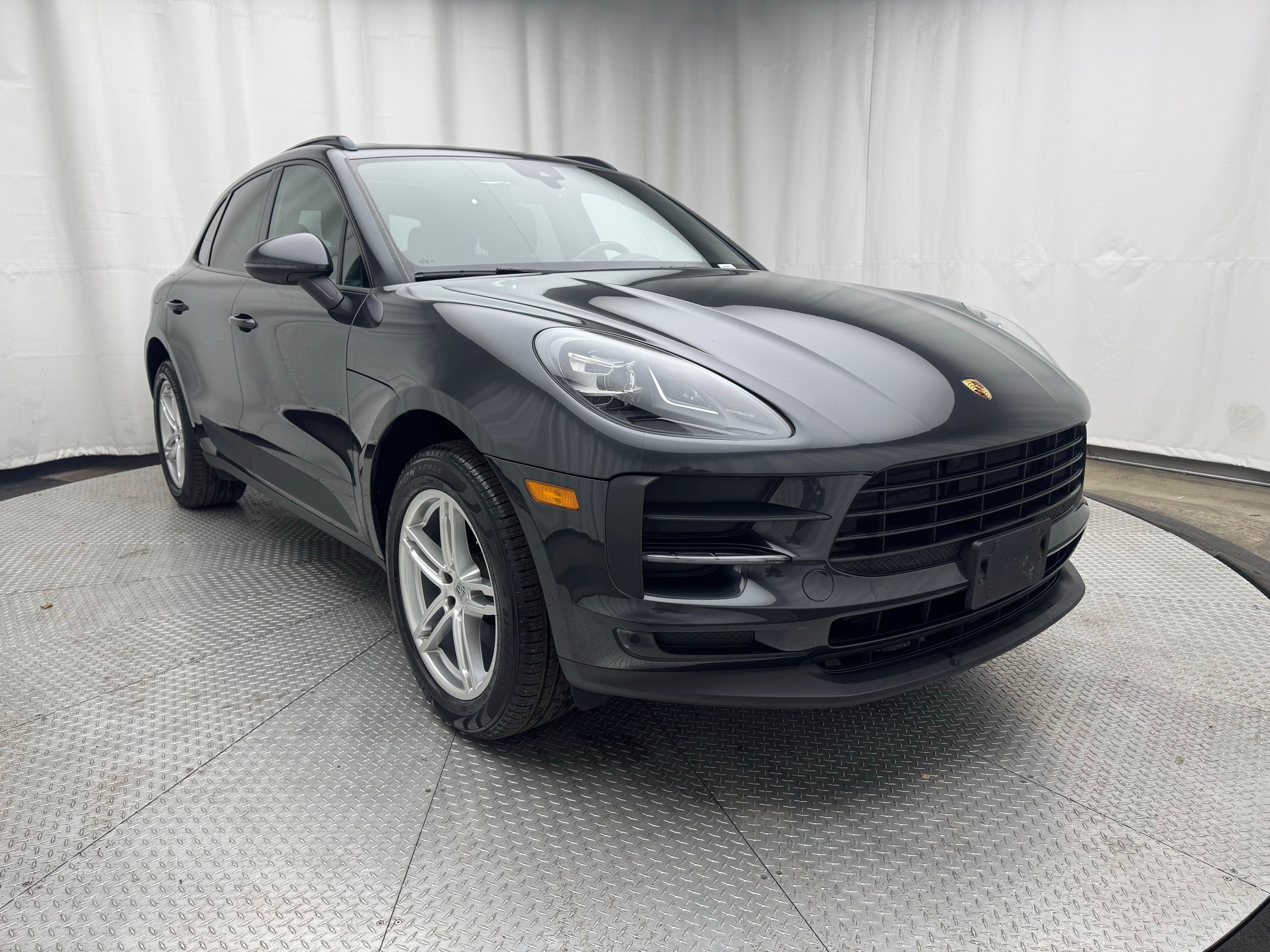 Thumbnail: 2019 Porsche Macan - 17