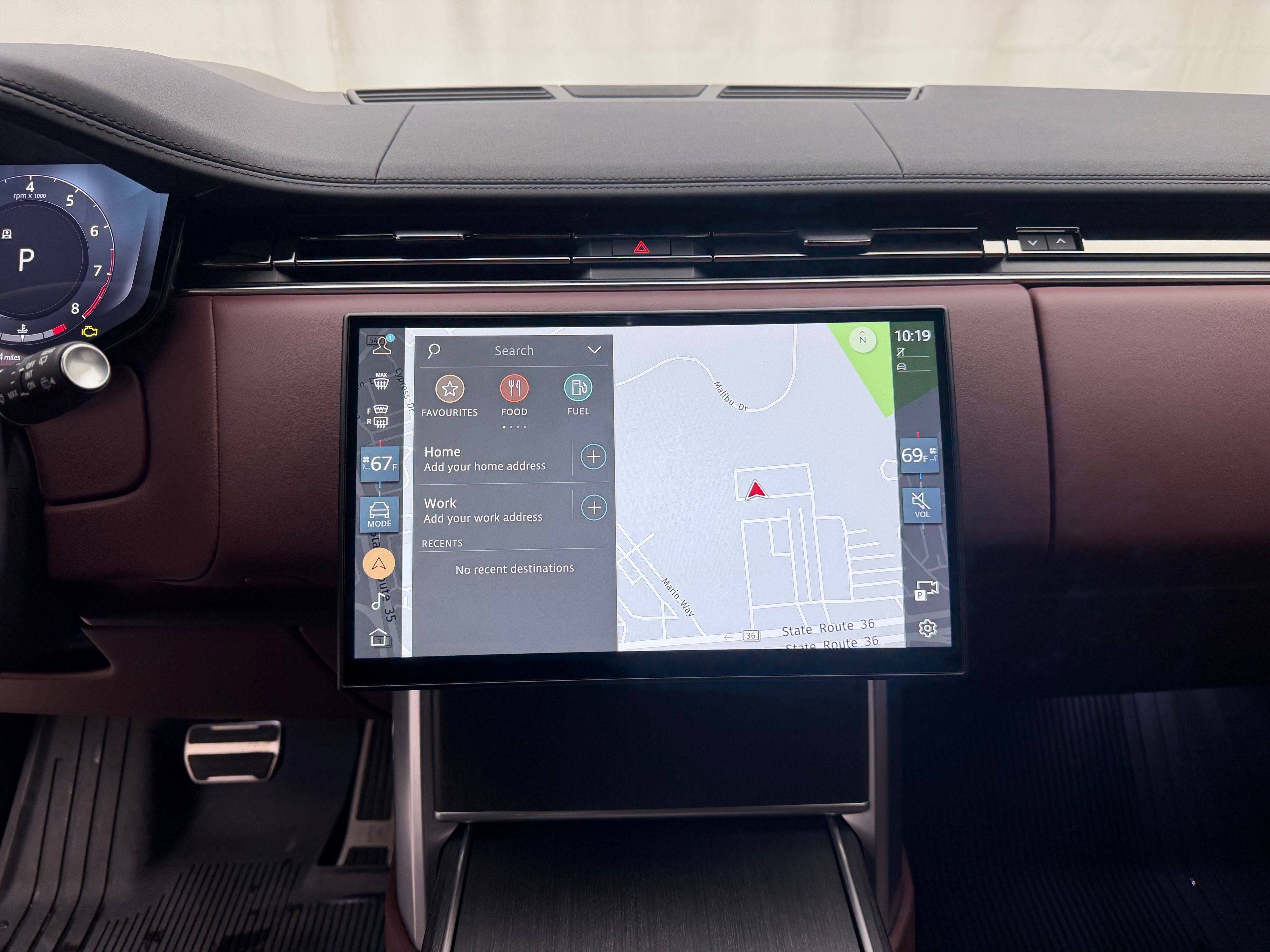 Thumbnail: 2024 Land Rover Range Rover - 29