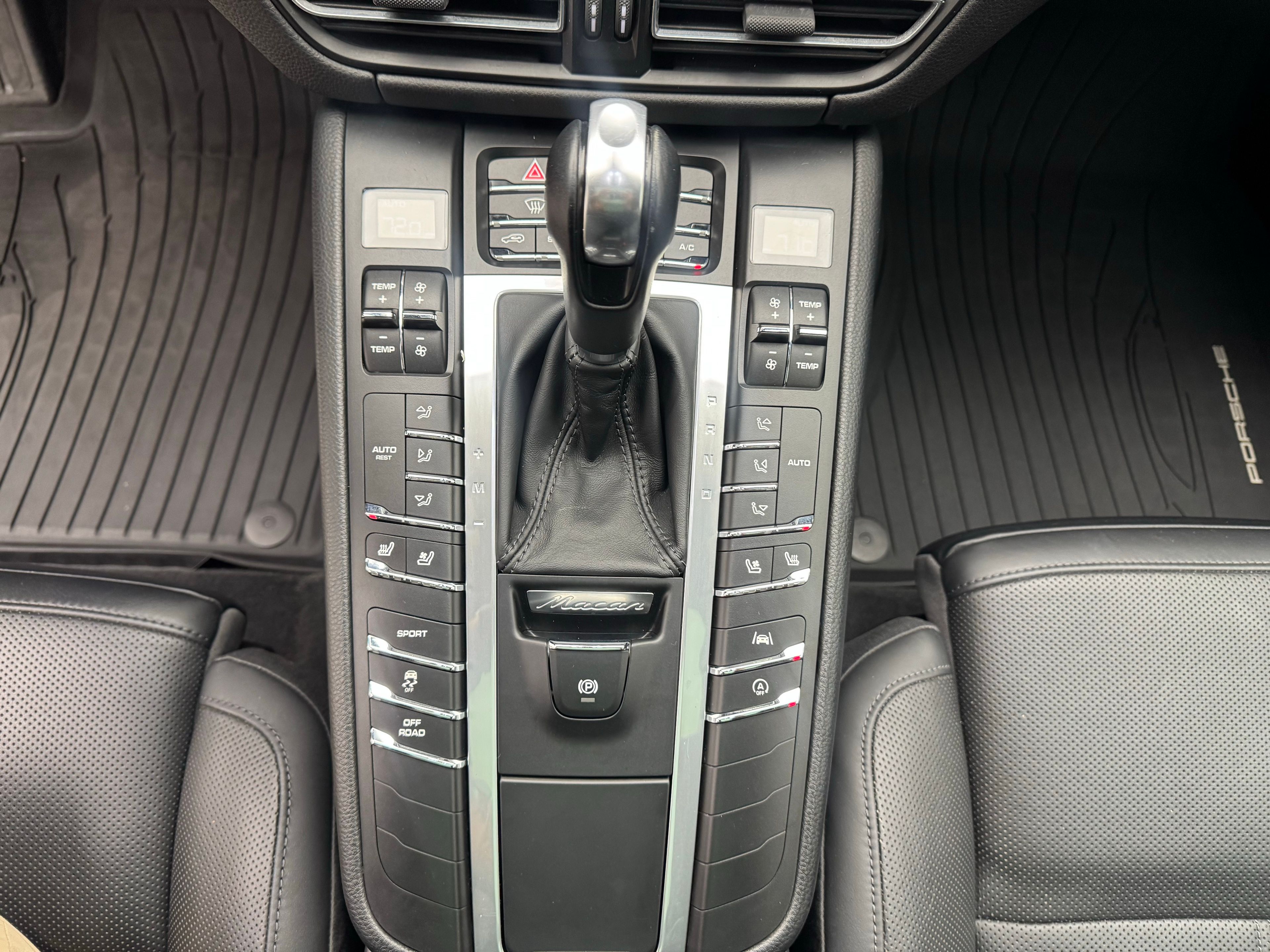 Thumbnail: 2019 Porsche Macan - 31