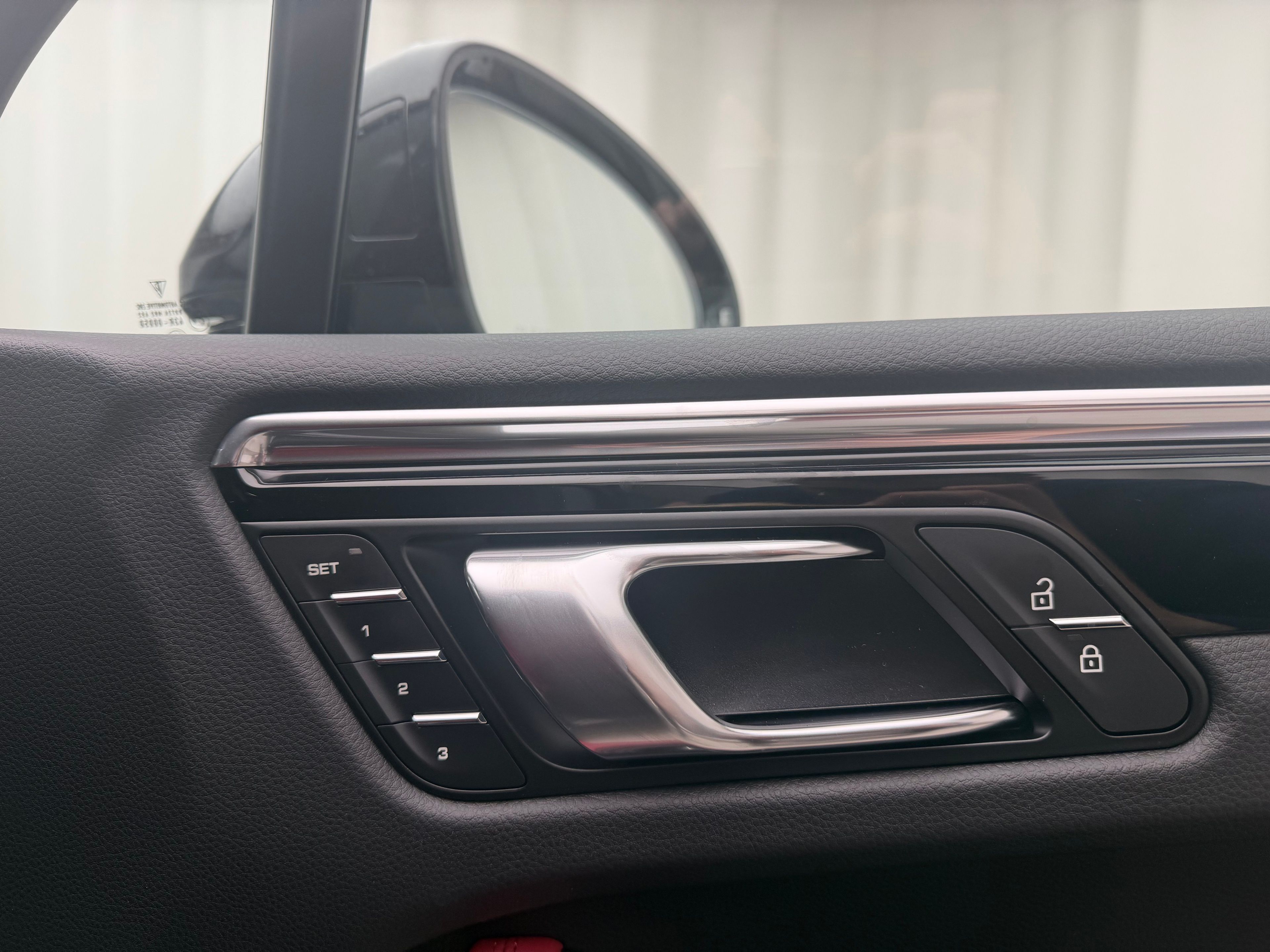 Thumbnail: 2026 Porsche Macan - 16