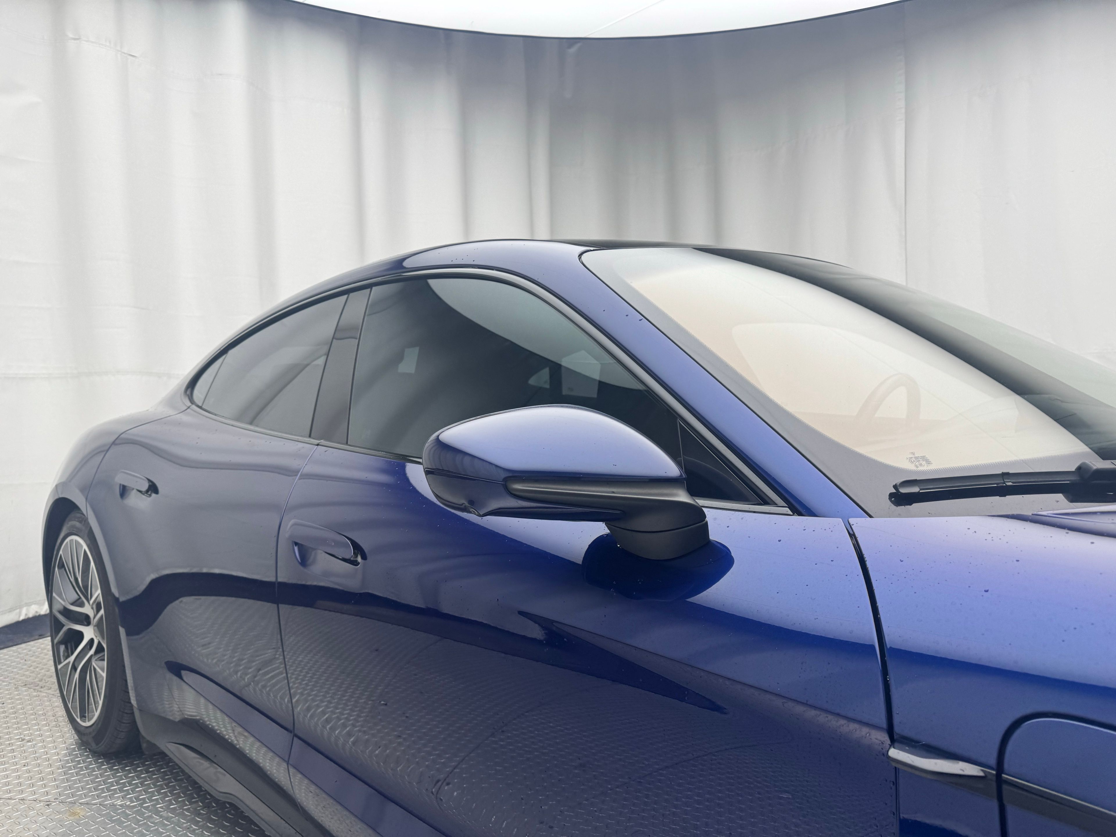 Thumbnail: 2023 Porsche Taycan - 14