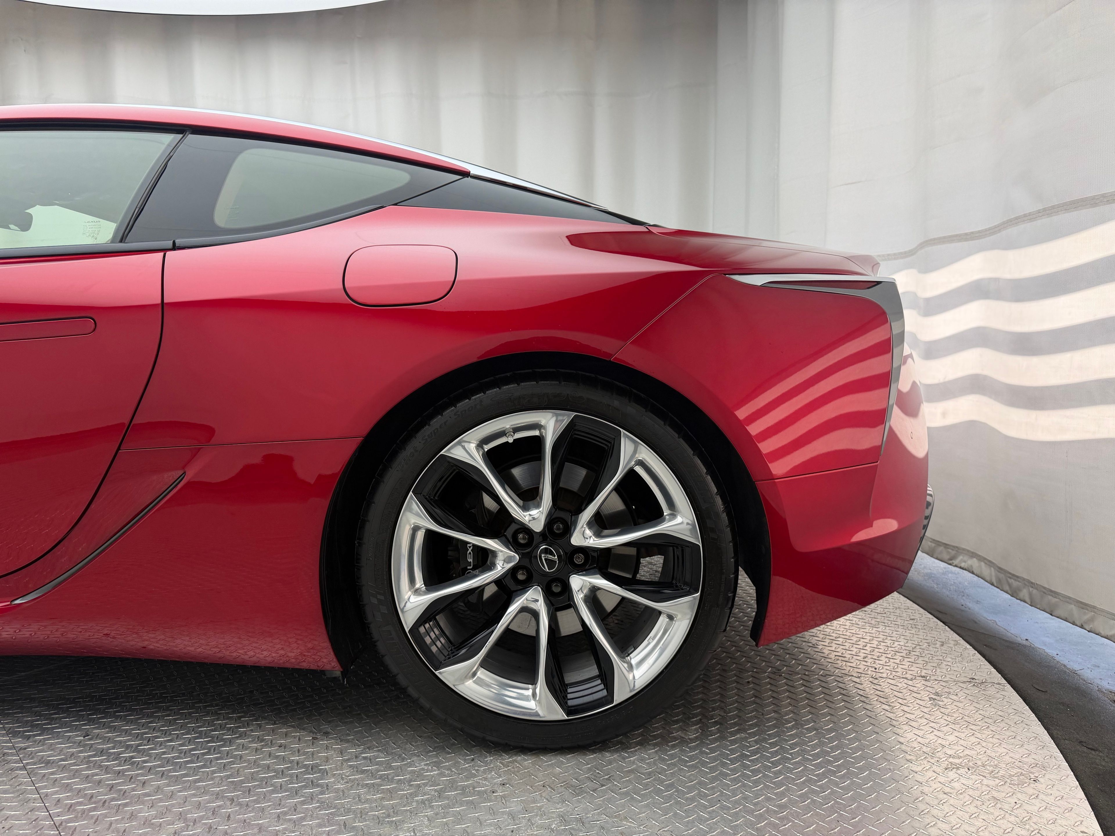Thumbnail: 2018 Lexus LC - 10