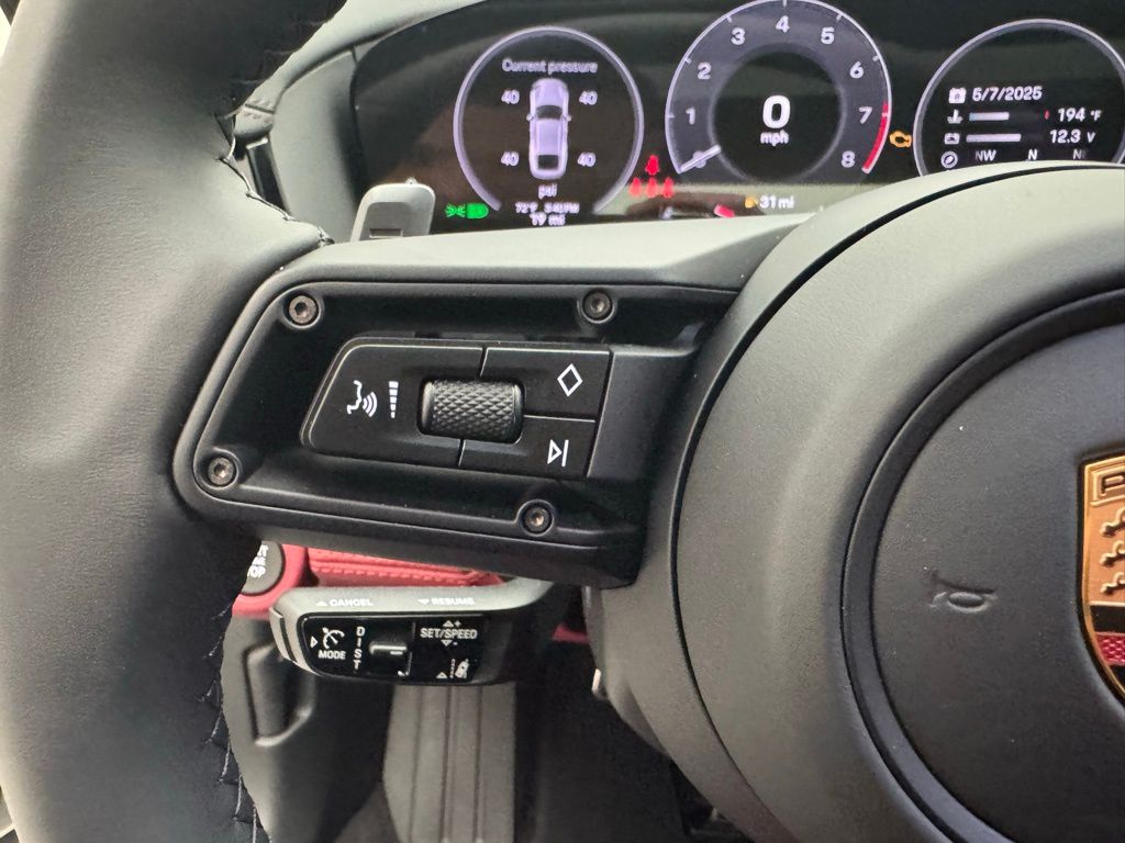 Thumbnail: 2025 Porsche Panamera - 27