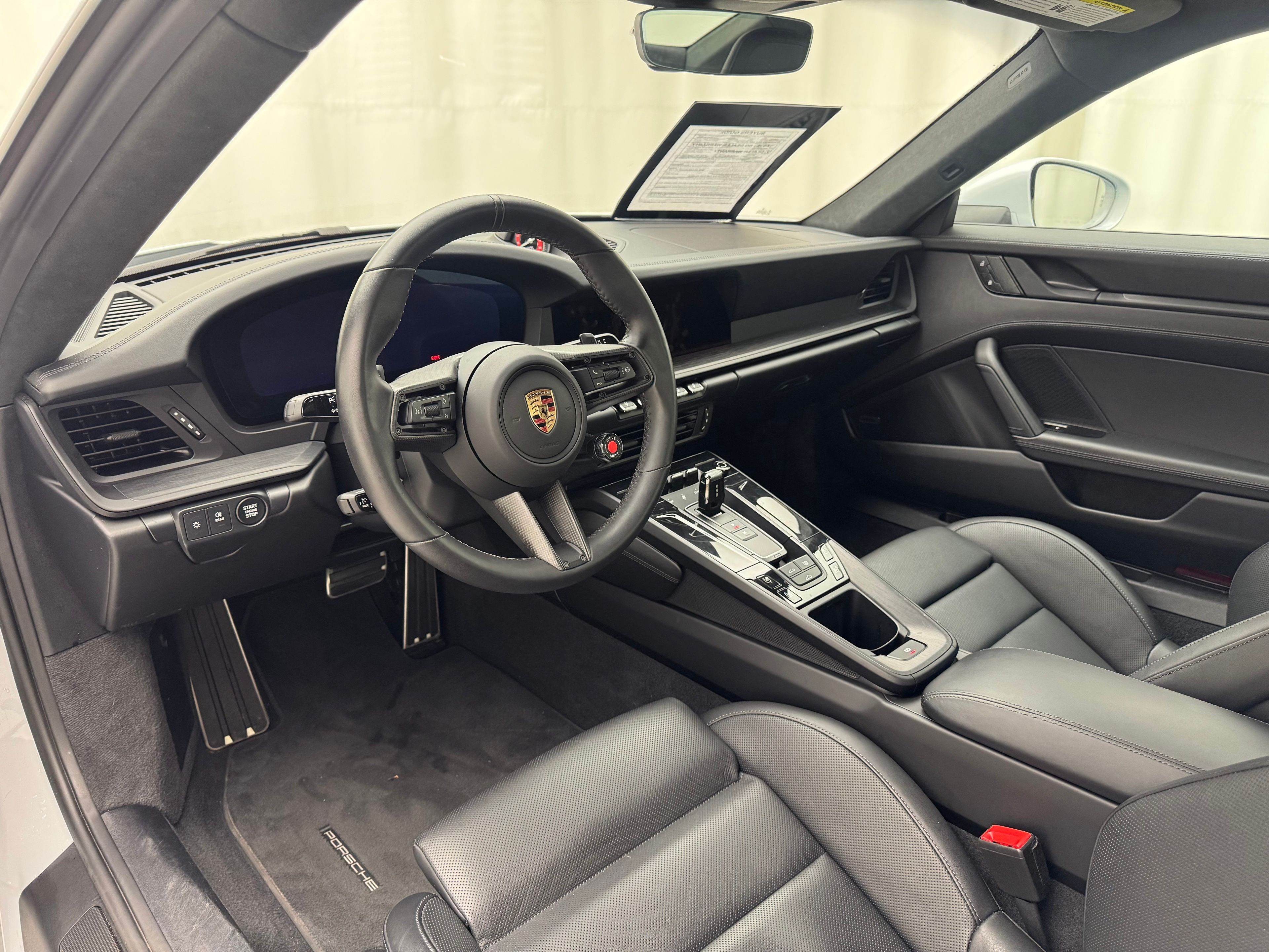 Thumbnail: 2025 Porsche 911 - 4