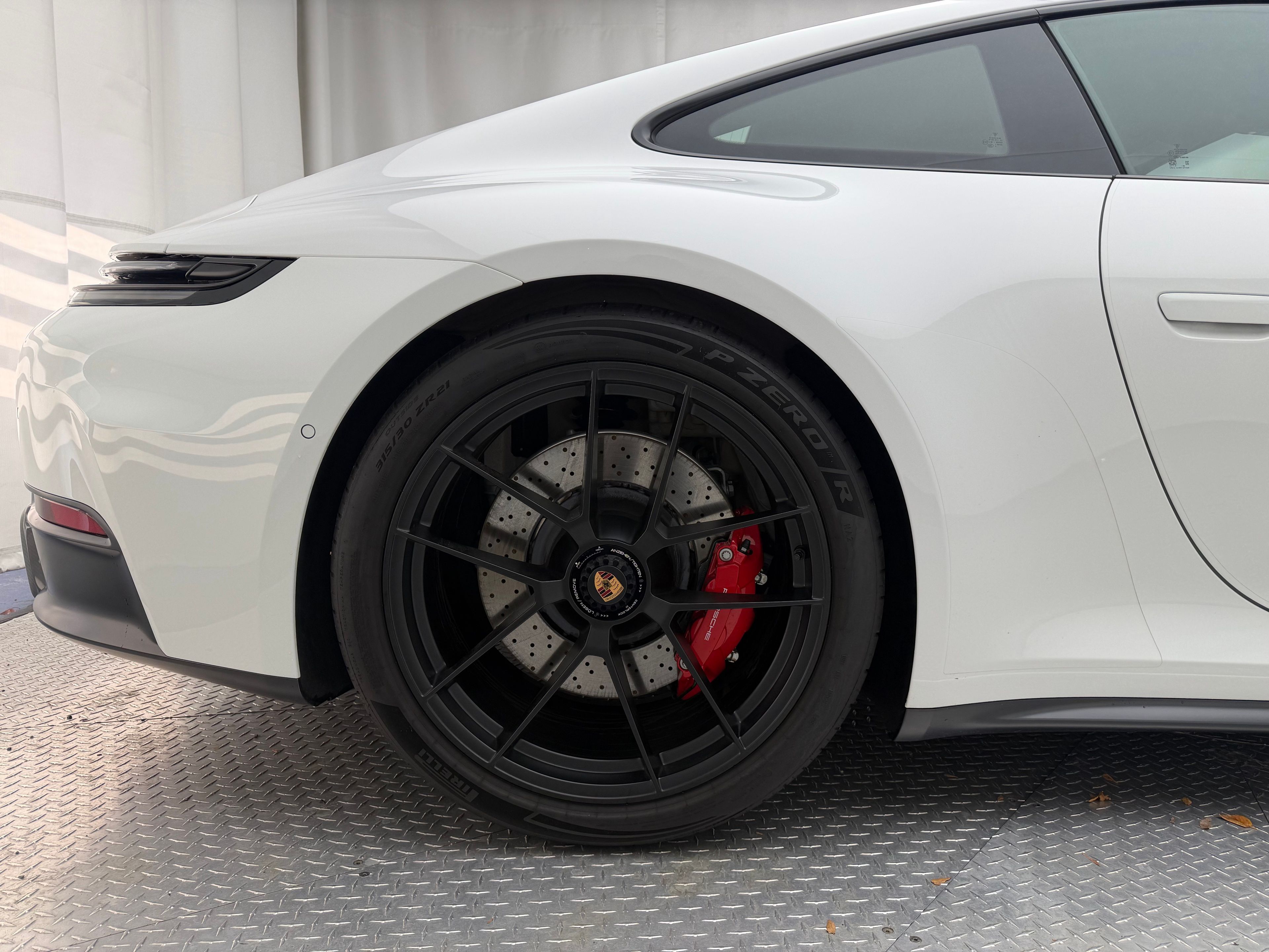 Thumbnail: 2026 Porsche 911 - 17