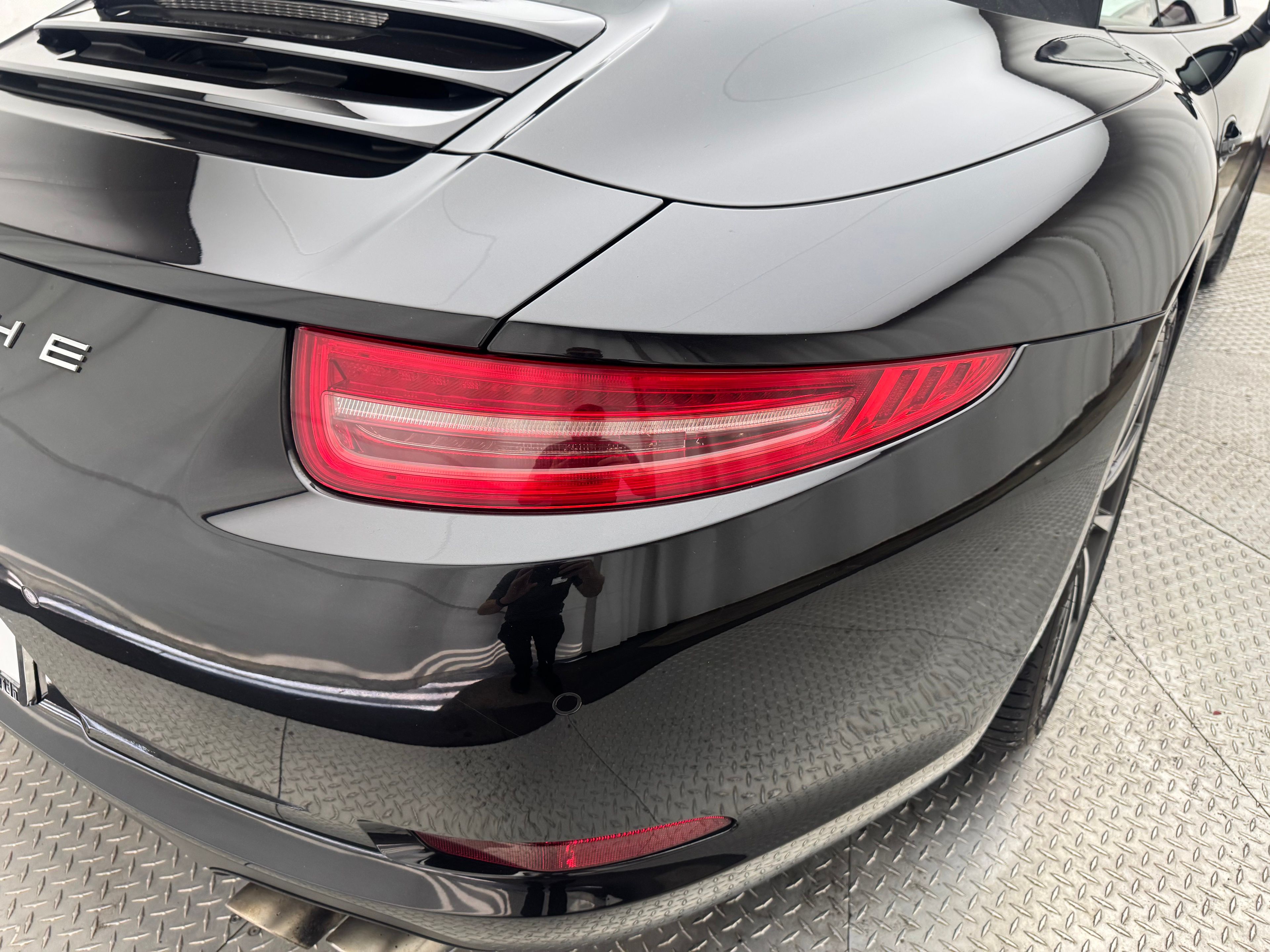 Thumbnail: 2013 Porsche 911 - 13