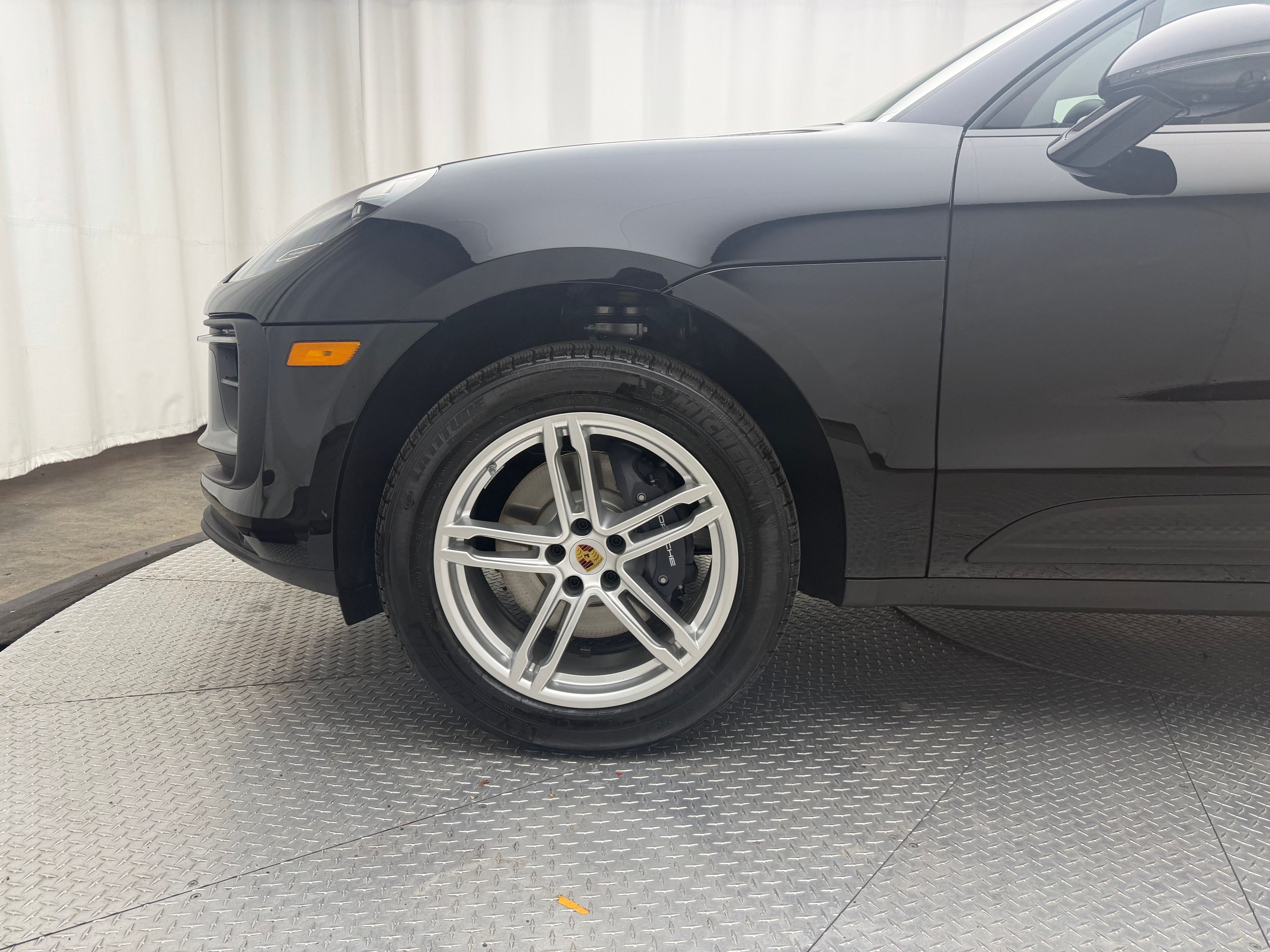 Thumbnail: 2026 Porsche Macan - 7