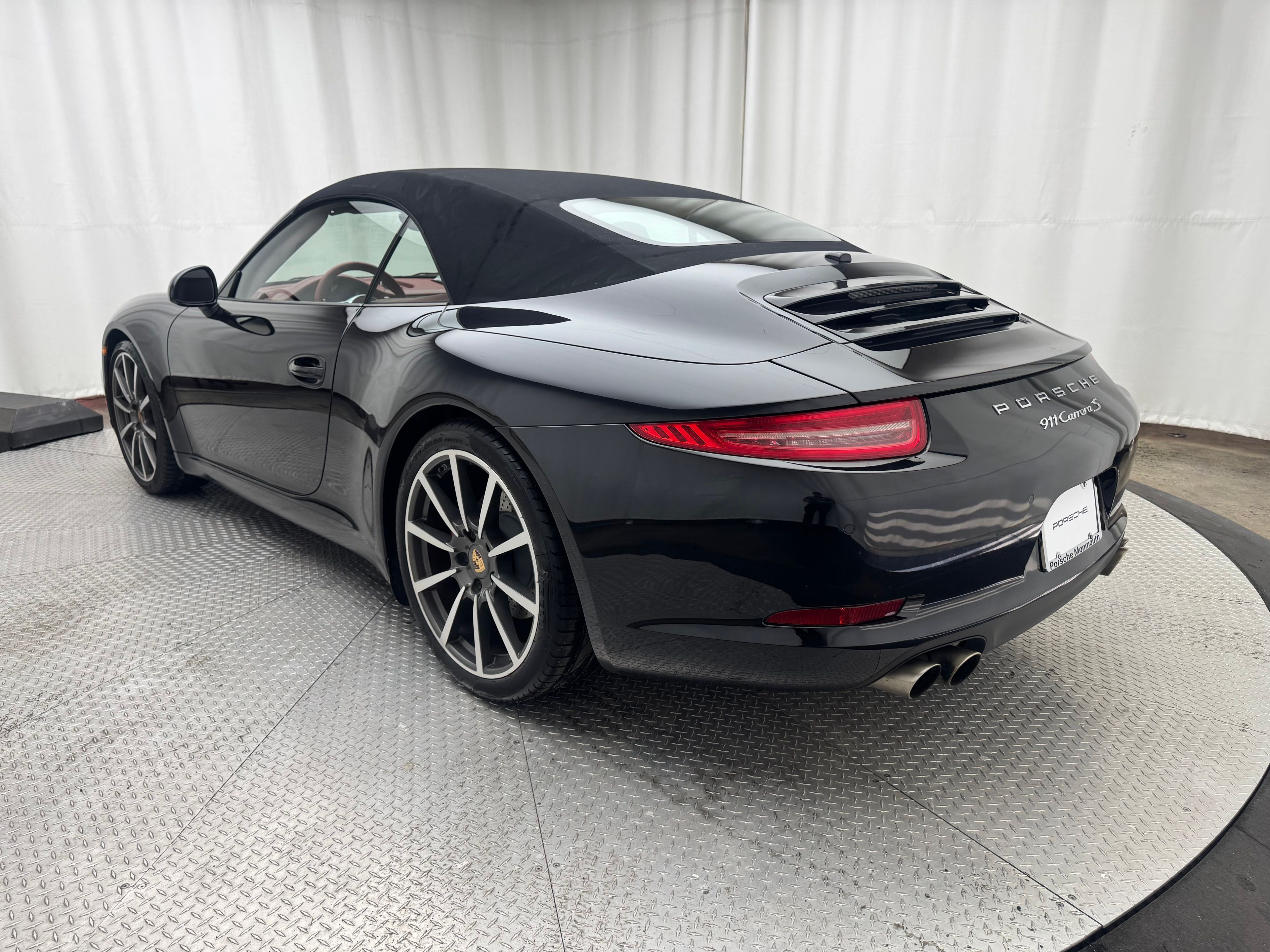 Thumbnail: 2013 Porsche 911 - 3