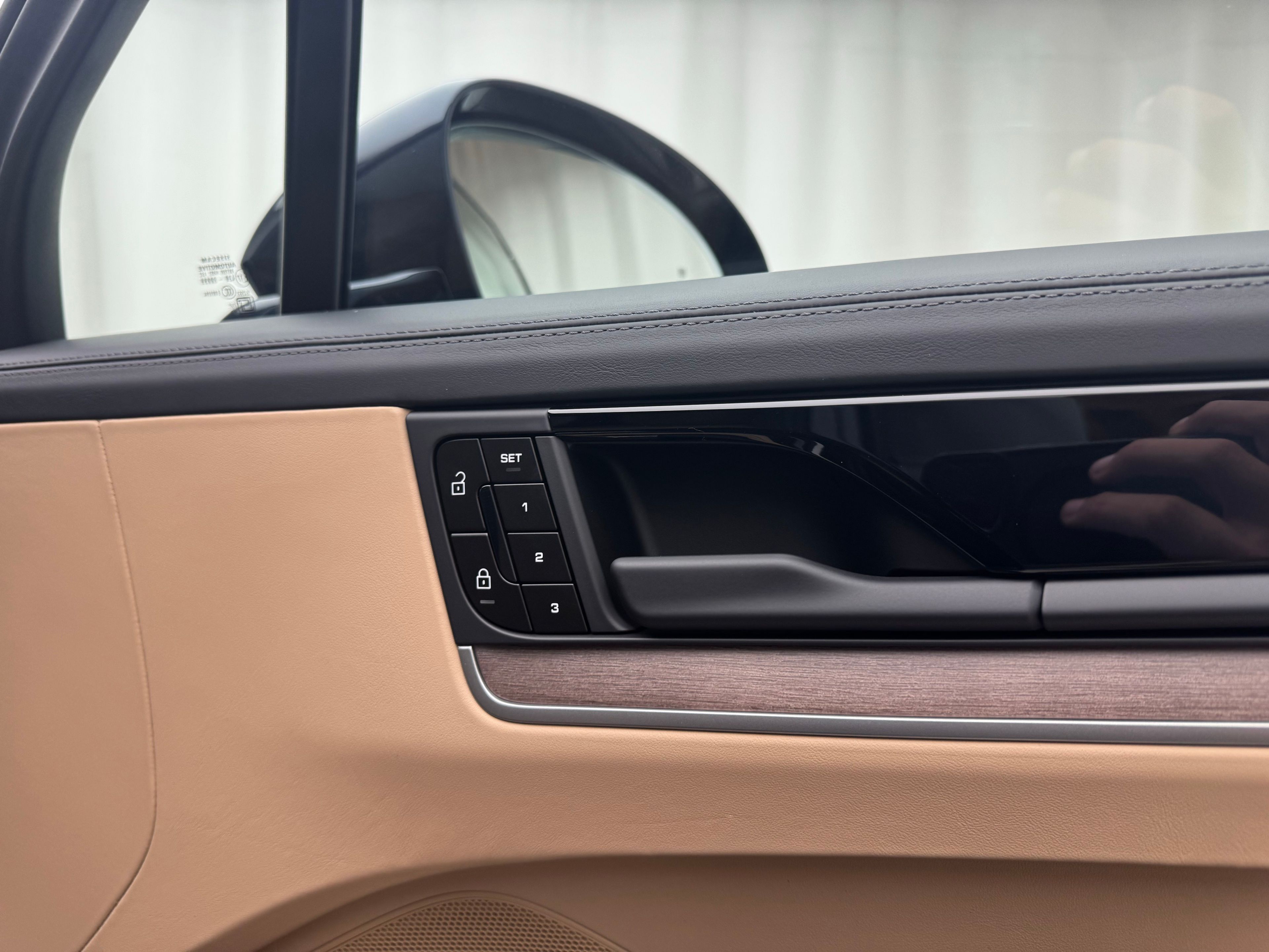 Thumbnail: 2026 Porsche Cayenne - 23