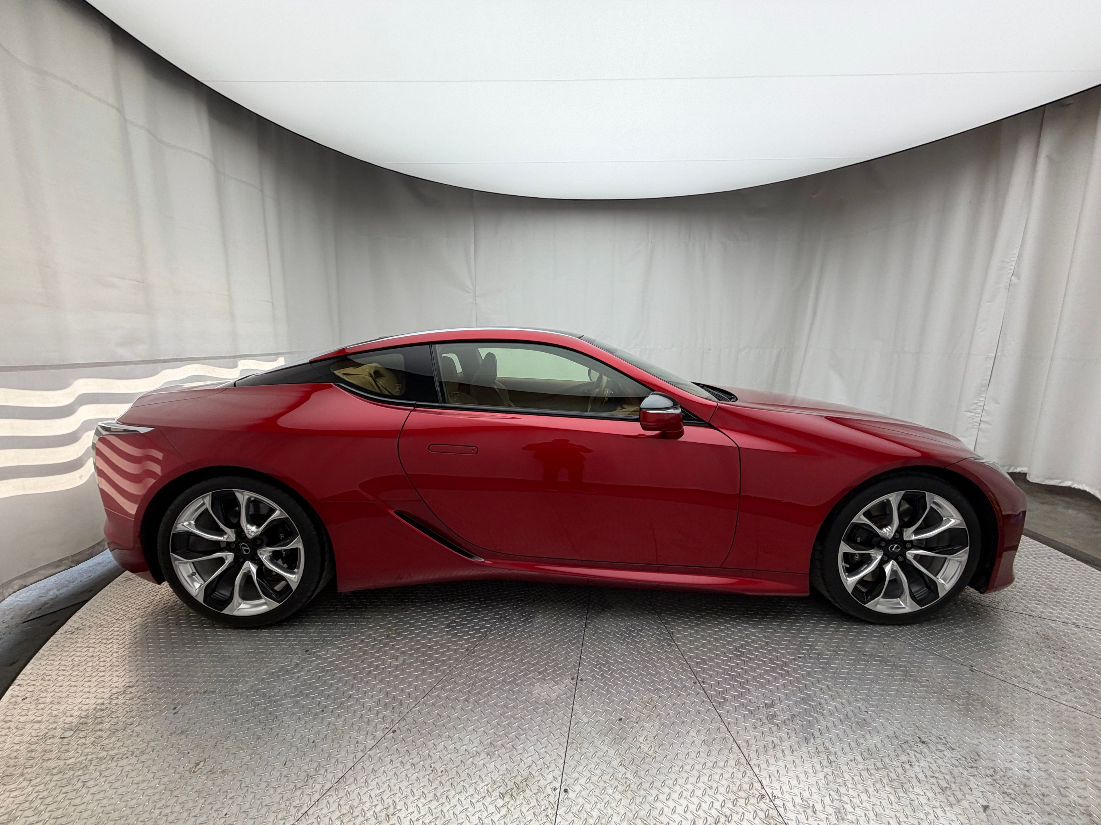 Thumbnail: 2018 Lexus LC - 11