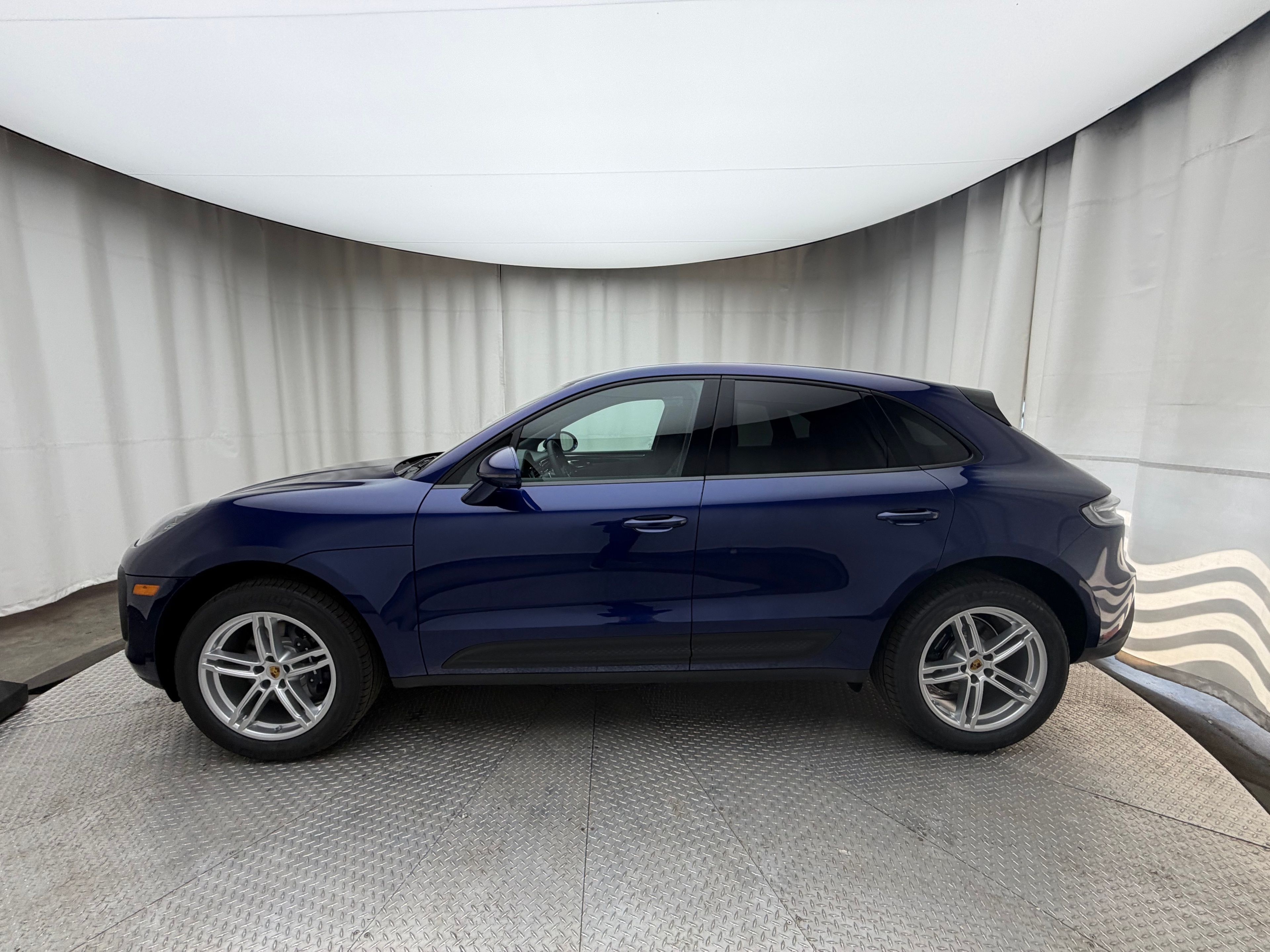 Thumbnail: 2026 Porsche Macan - 2