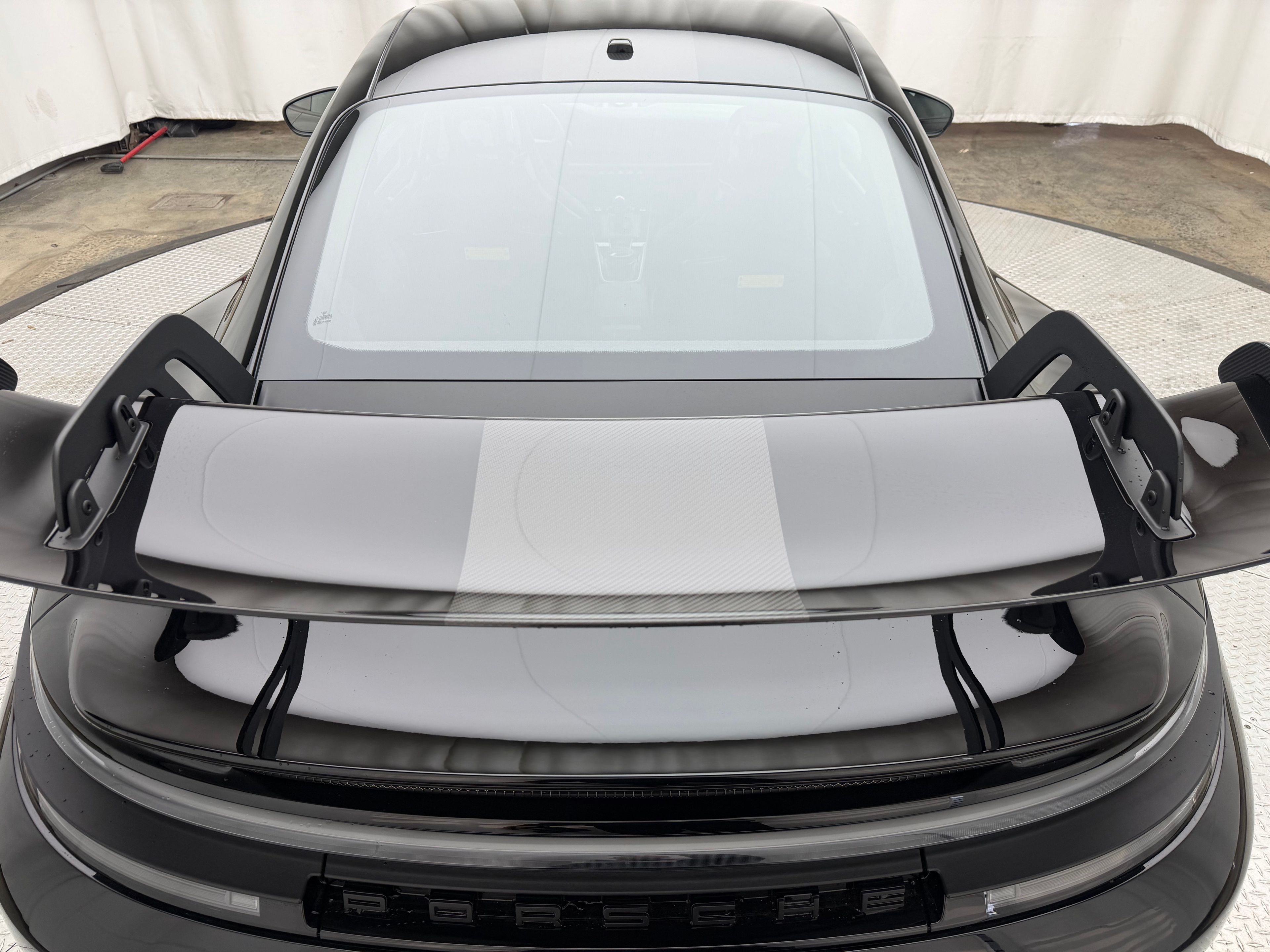 Thumbnail: 2026 Porsche 911 - 15