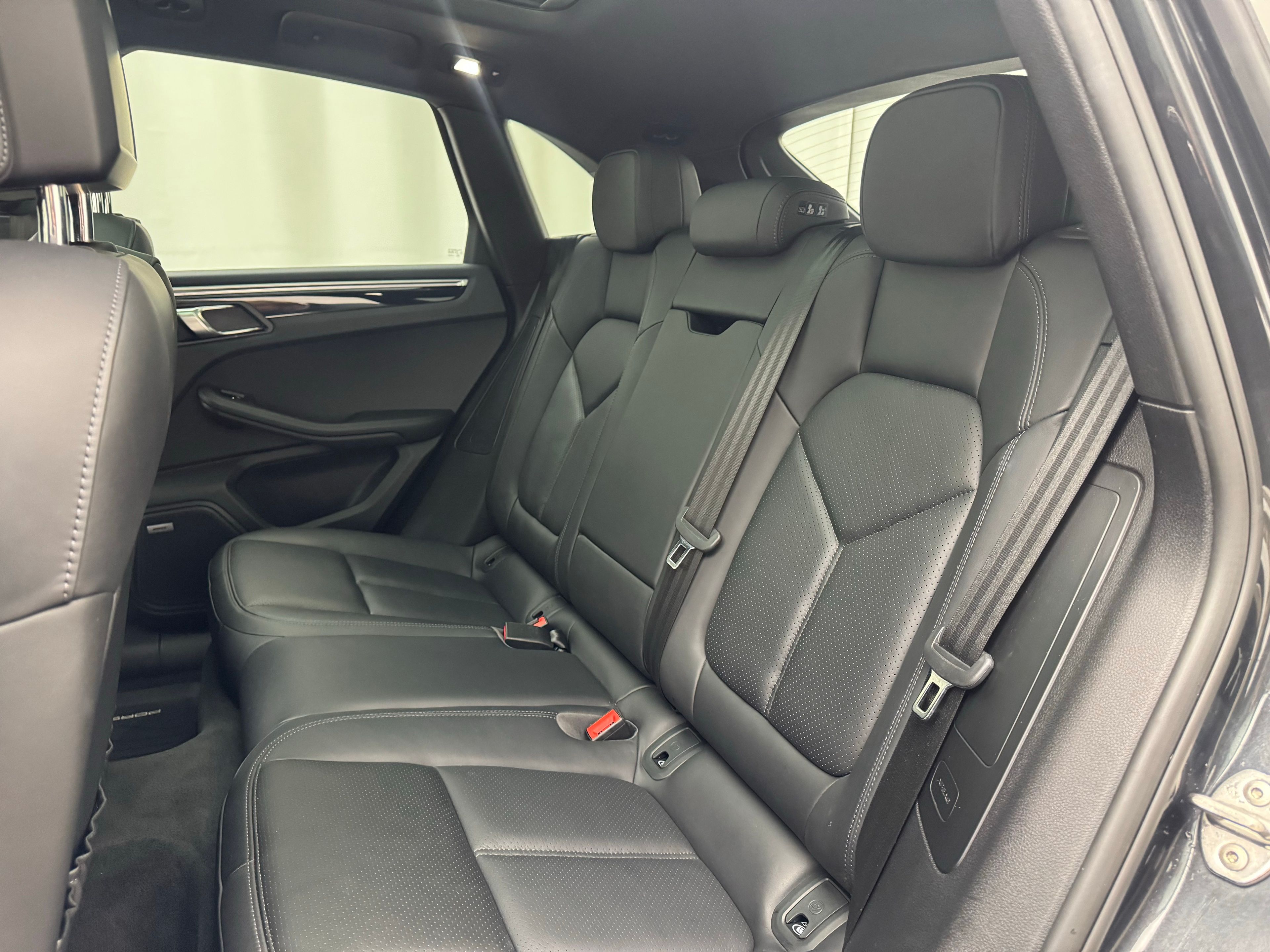 Thumbnail: 2019 Porsche Macan - 24