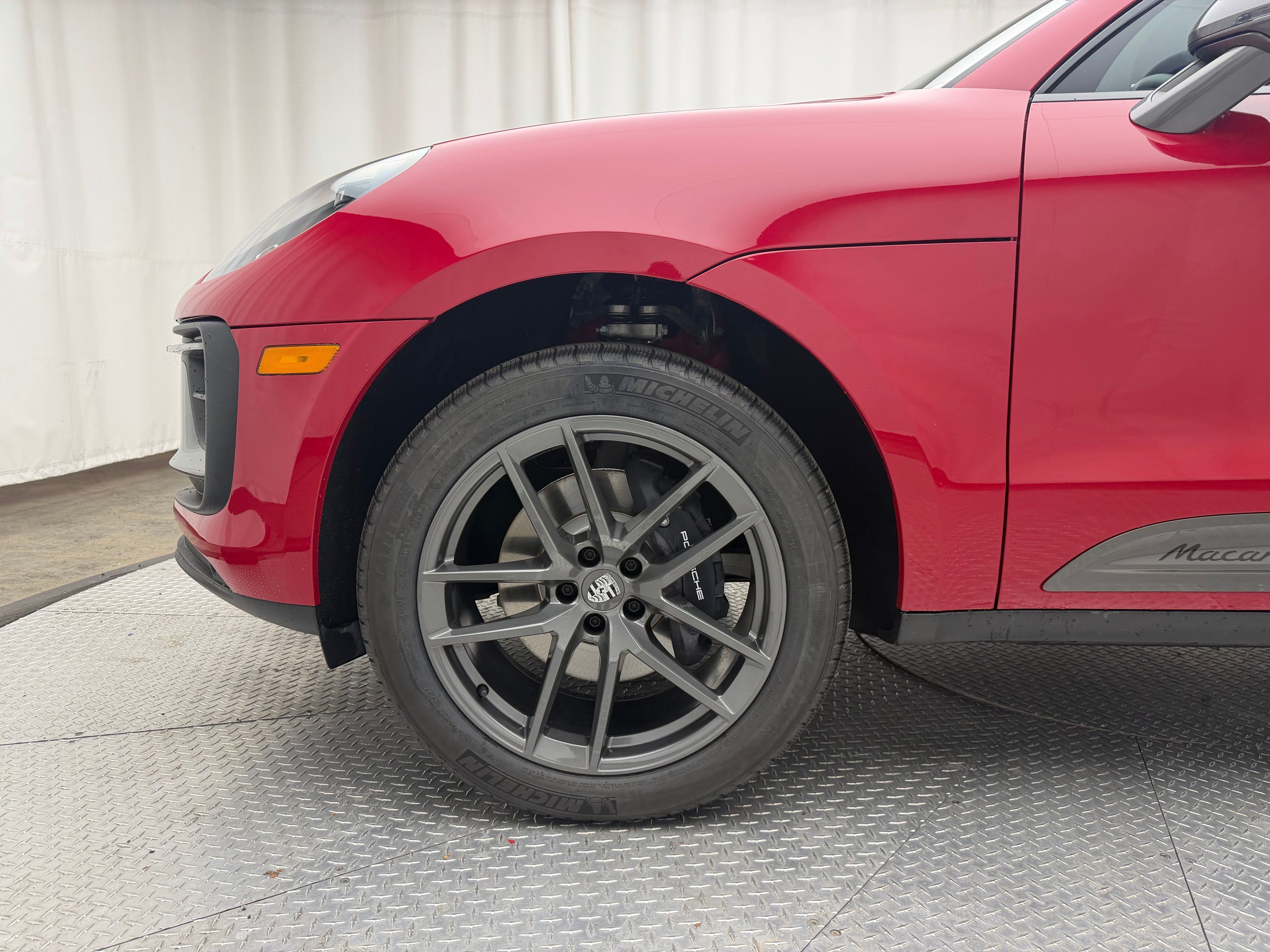 Thumbnail: 2026 Porsche Macan - 7