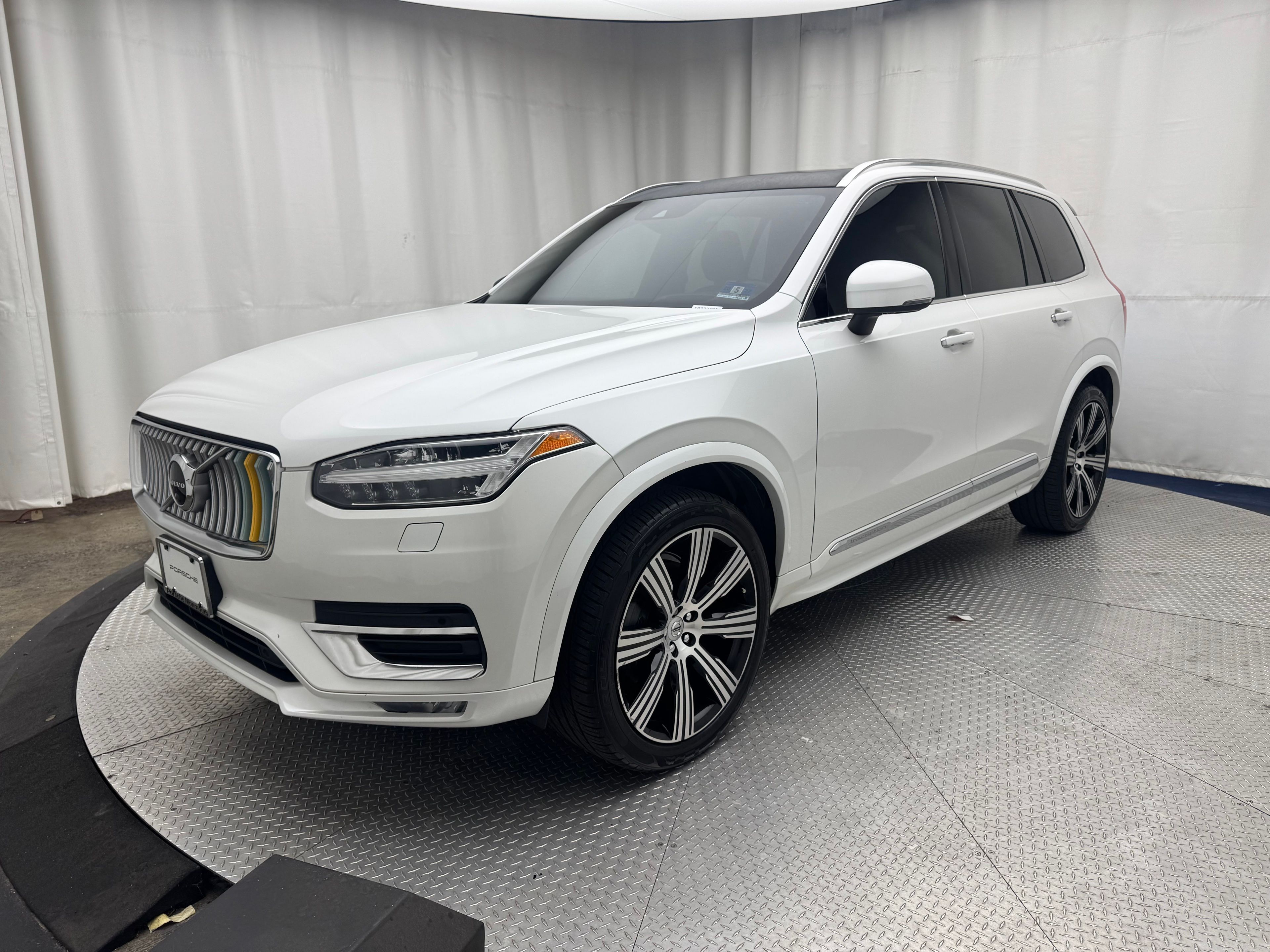 2020 Volvo XC90 T6 Inscription -
                  West Long Branch, NJ