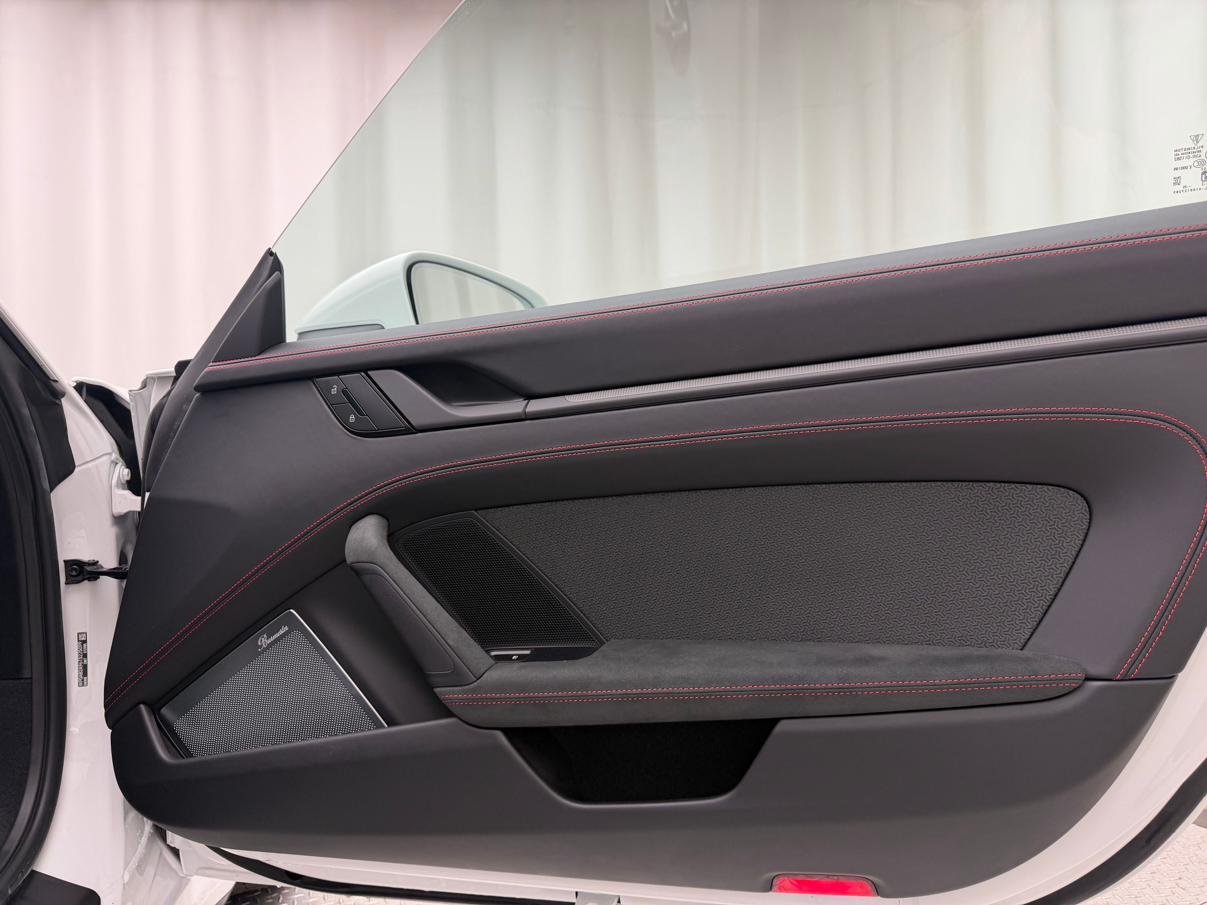 Thumbnail: 2026 Porsche 911 - 19