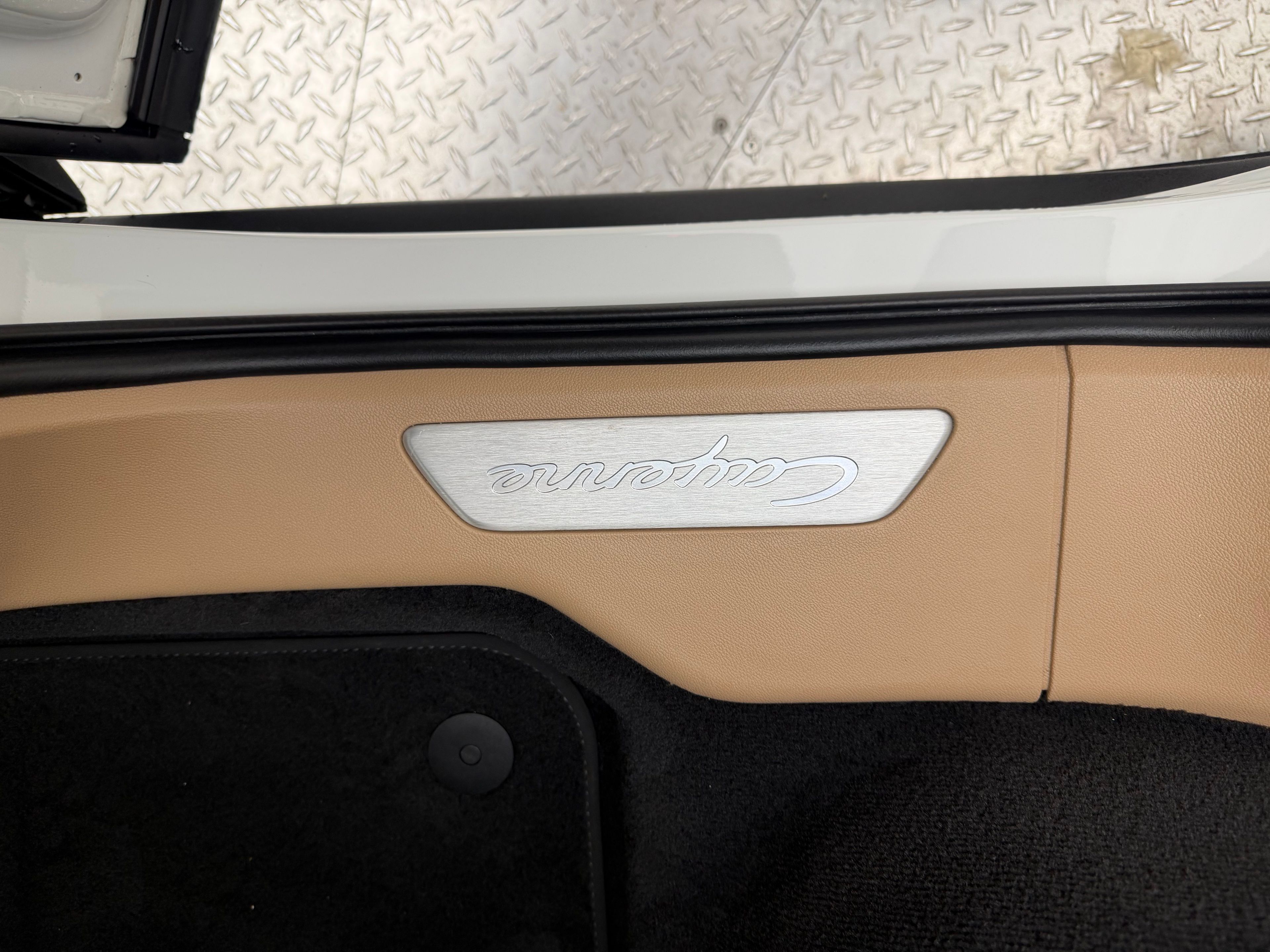 Thumbnail: 2023 Porsche Cayenne - 22