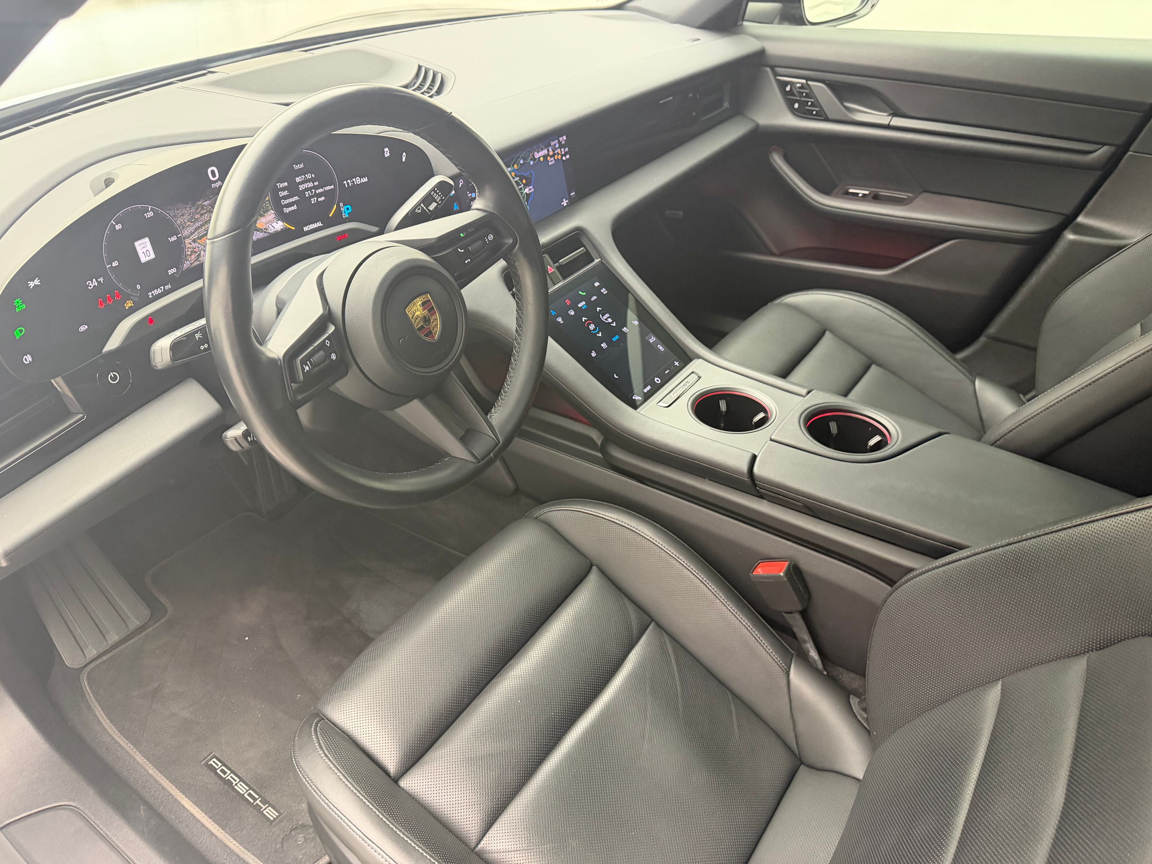 Thumbnail: 2021 Porsche Taycan - 4