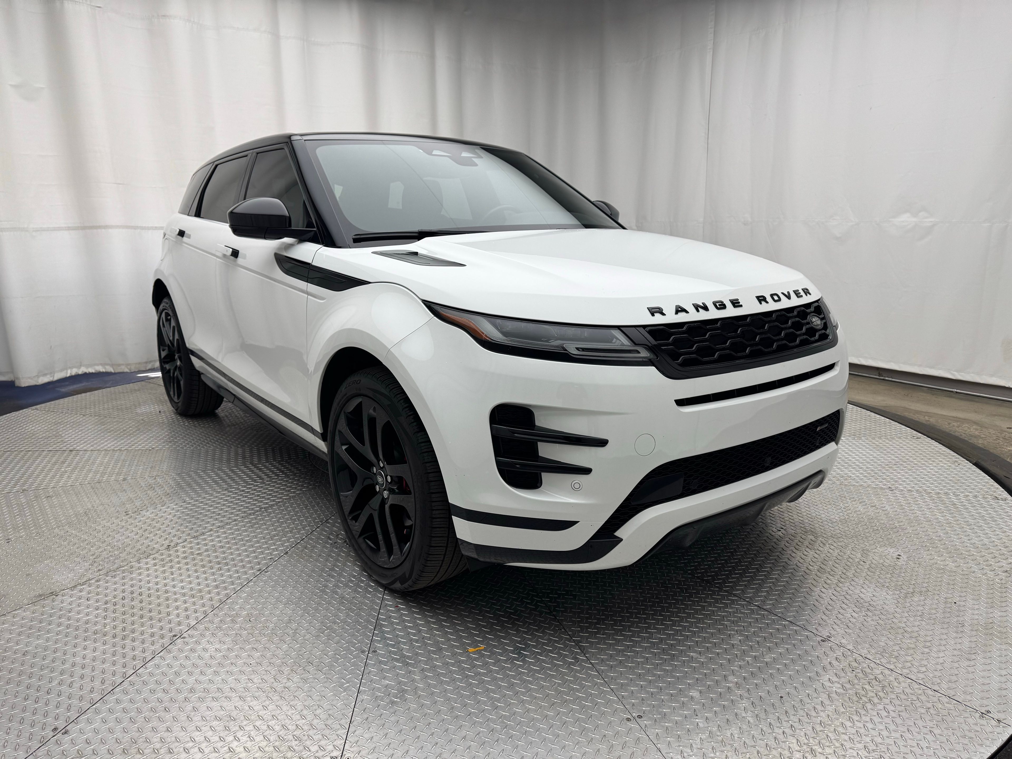 Thumbnail: 2023 Land Rover Range Rover Evoque - 17