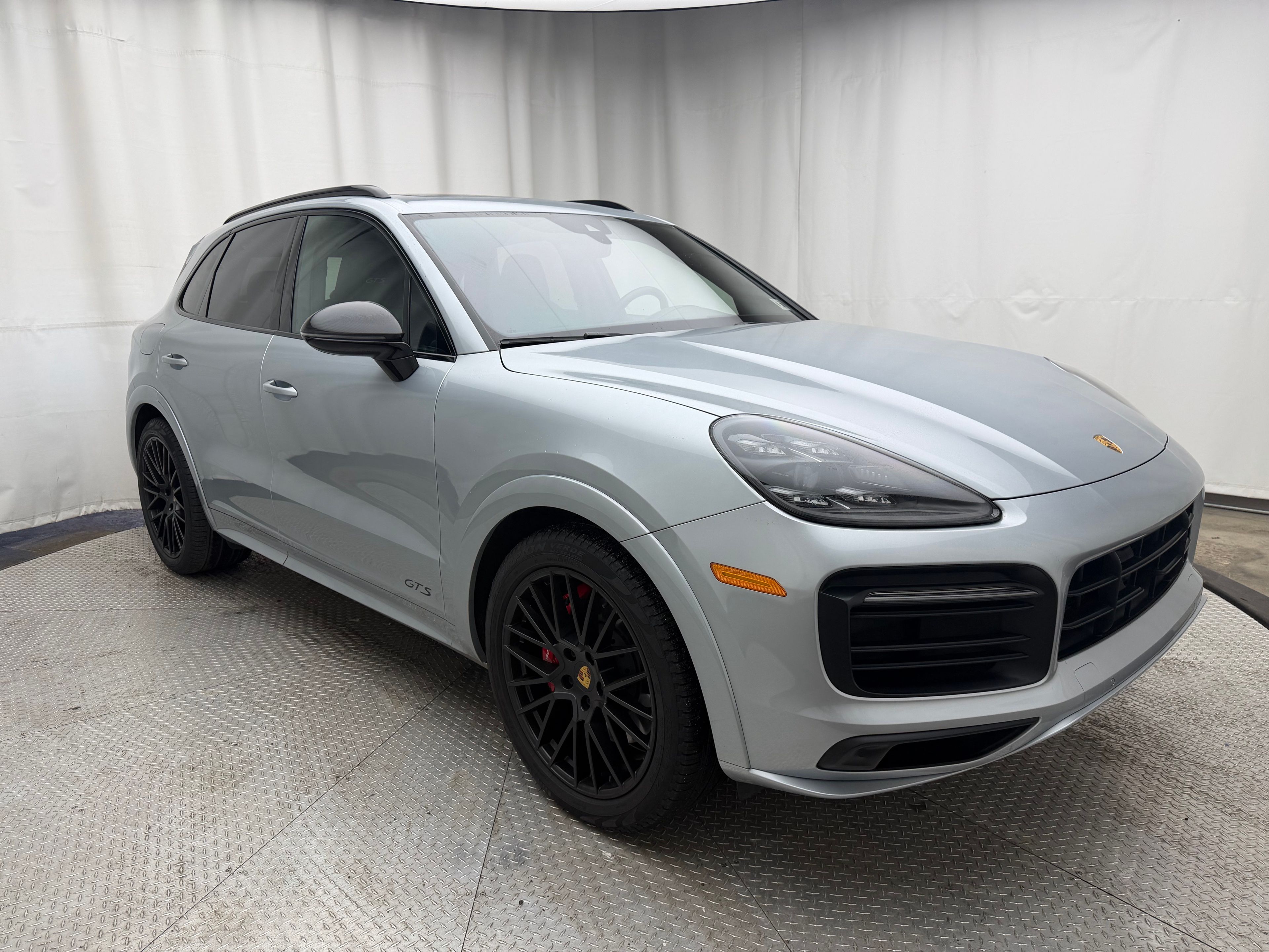 Thumbnail: 2021 Porsche Cayenne - 17