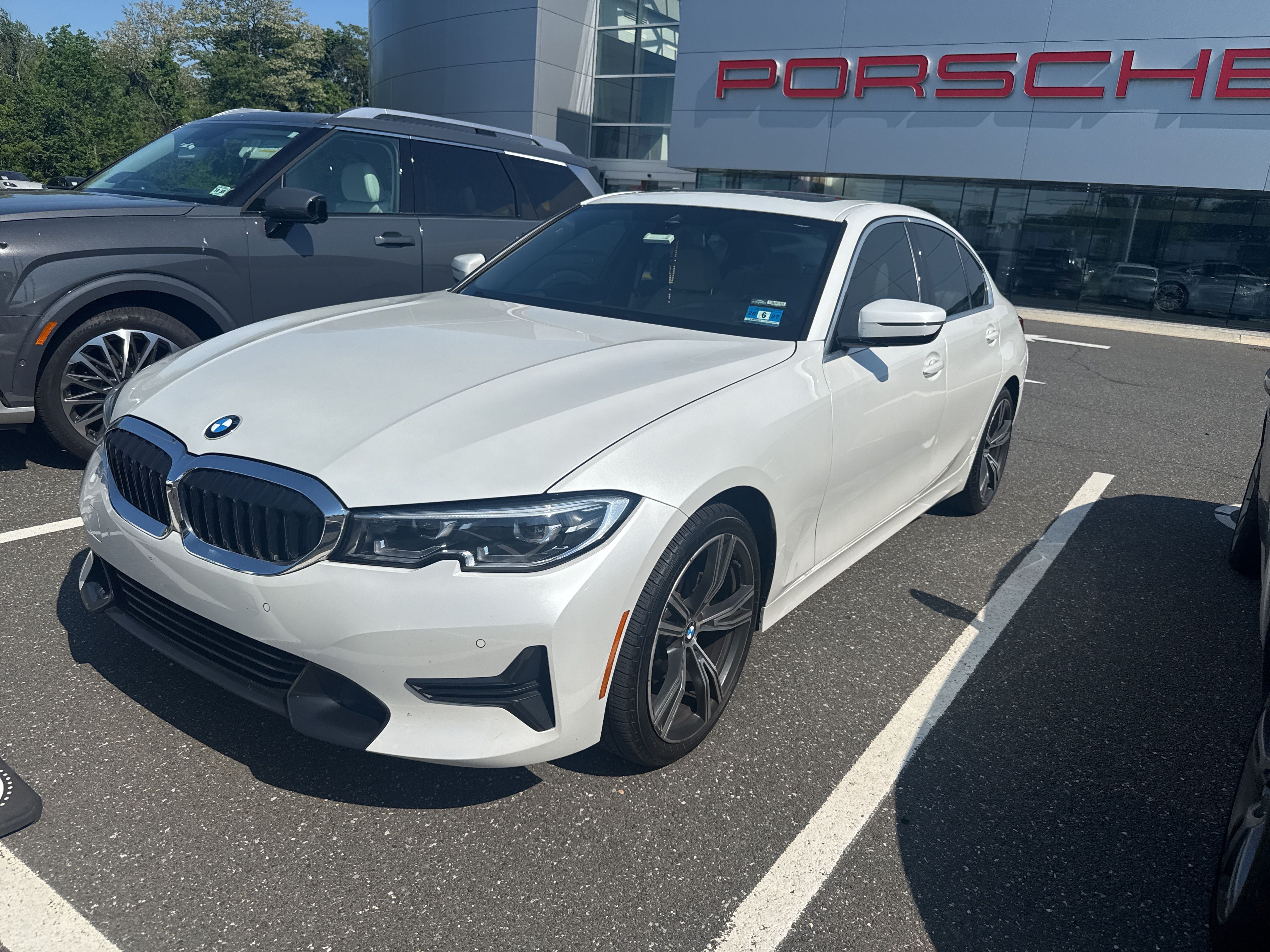 2020 BMW 3 Series 330i xDrive Sedan's photo