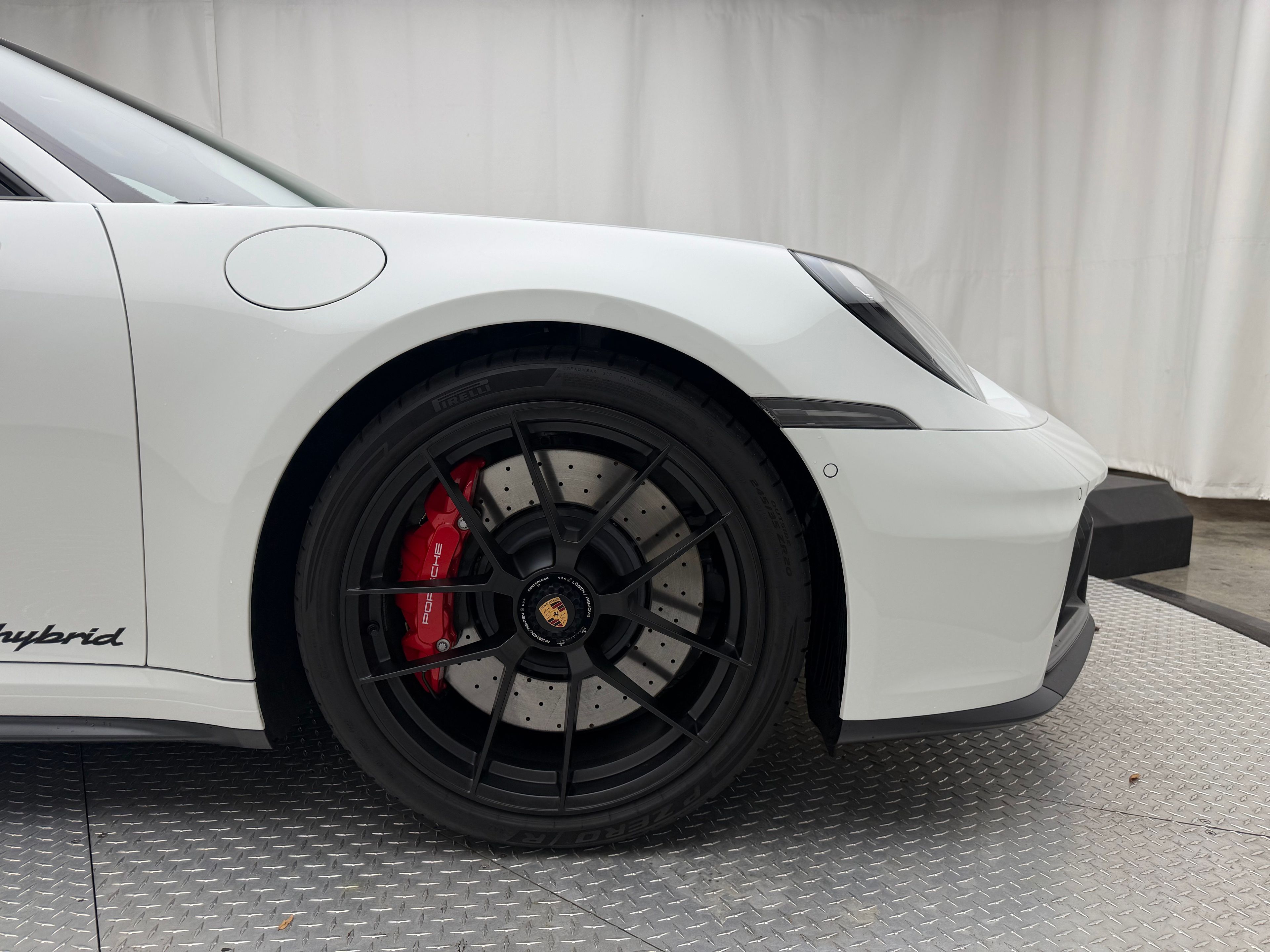 Thumbnail: 2026 Porsche 911 - 15