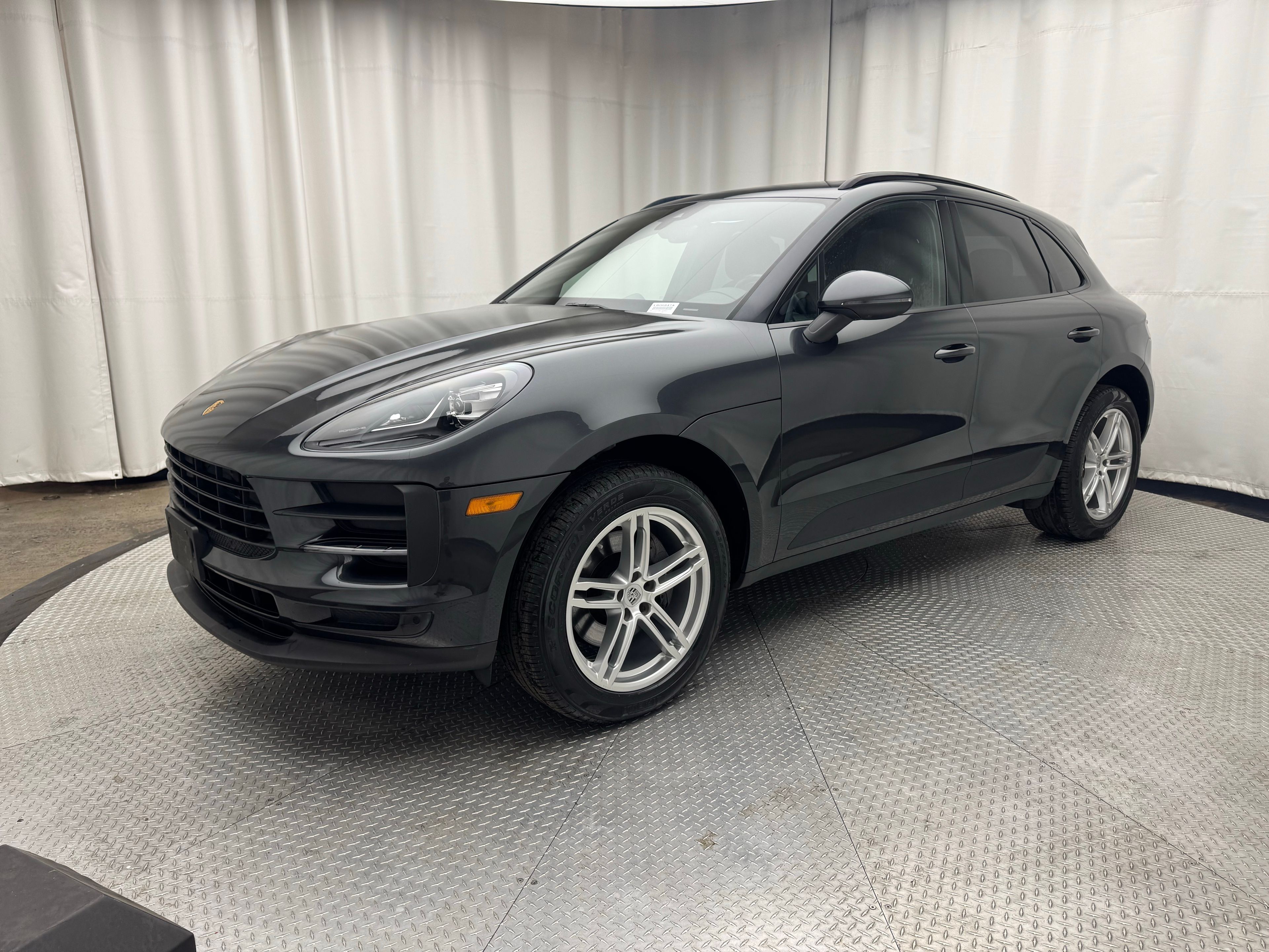 Thumbnail: 2019 Porsche Macan - 1
