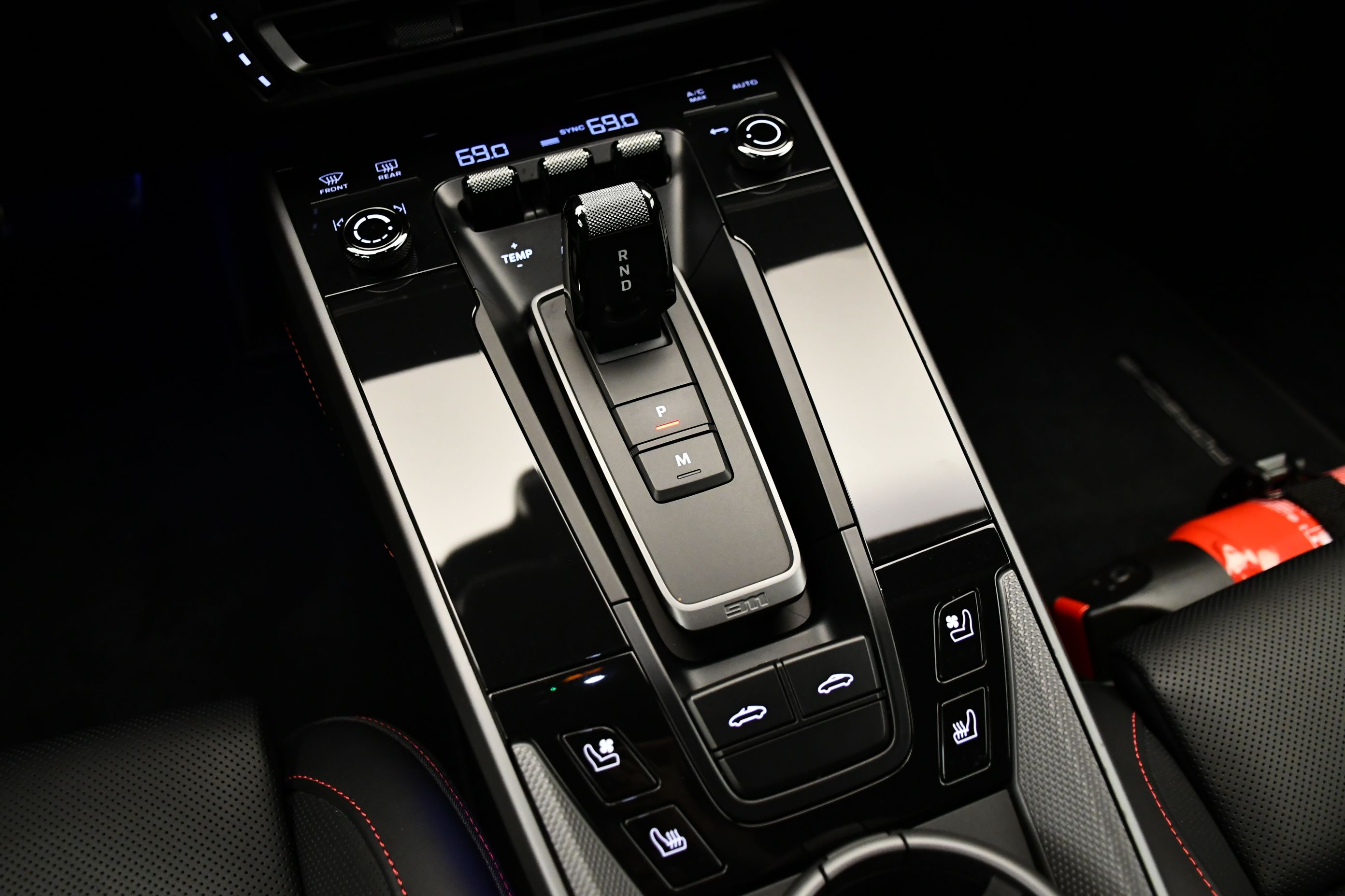 Thumbnail: 2021 Porsche 911 - 32