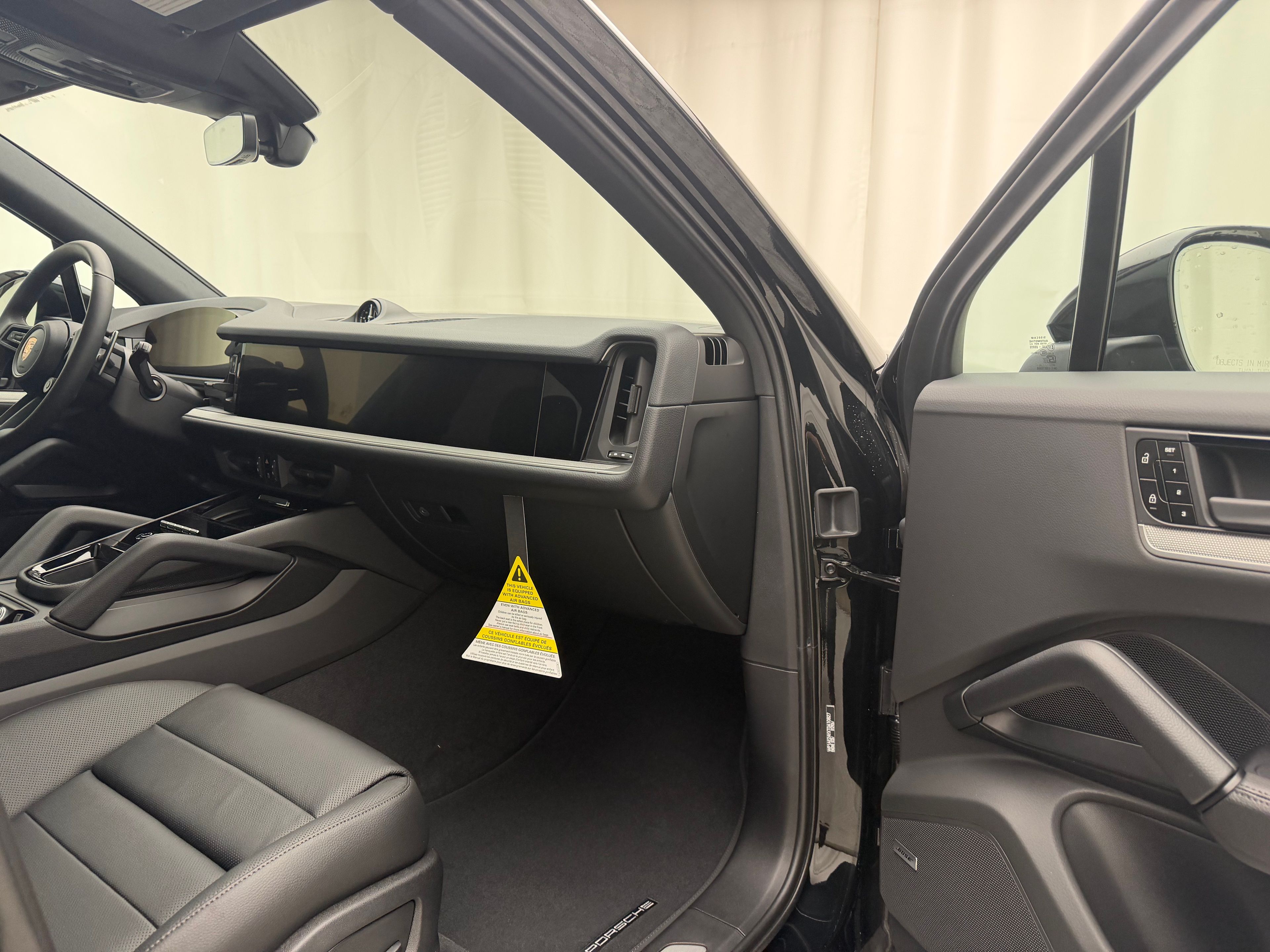 Thumbnail: 2026 Porsche Cayenne - 19