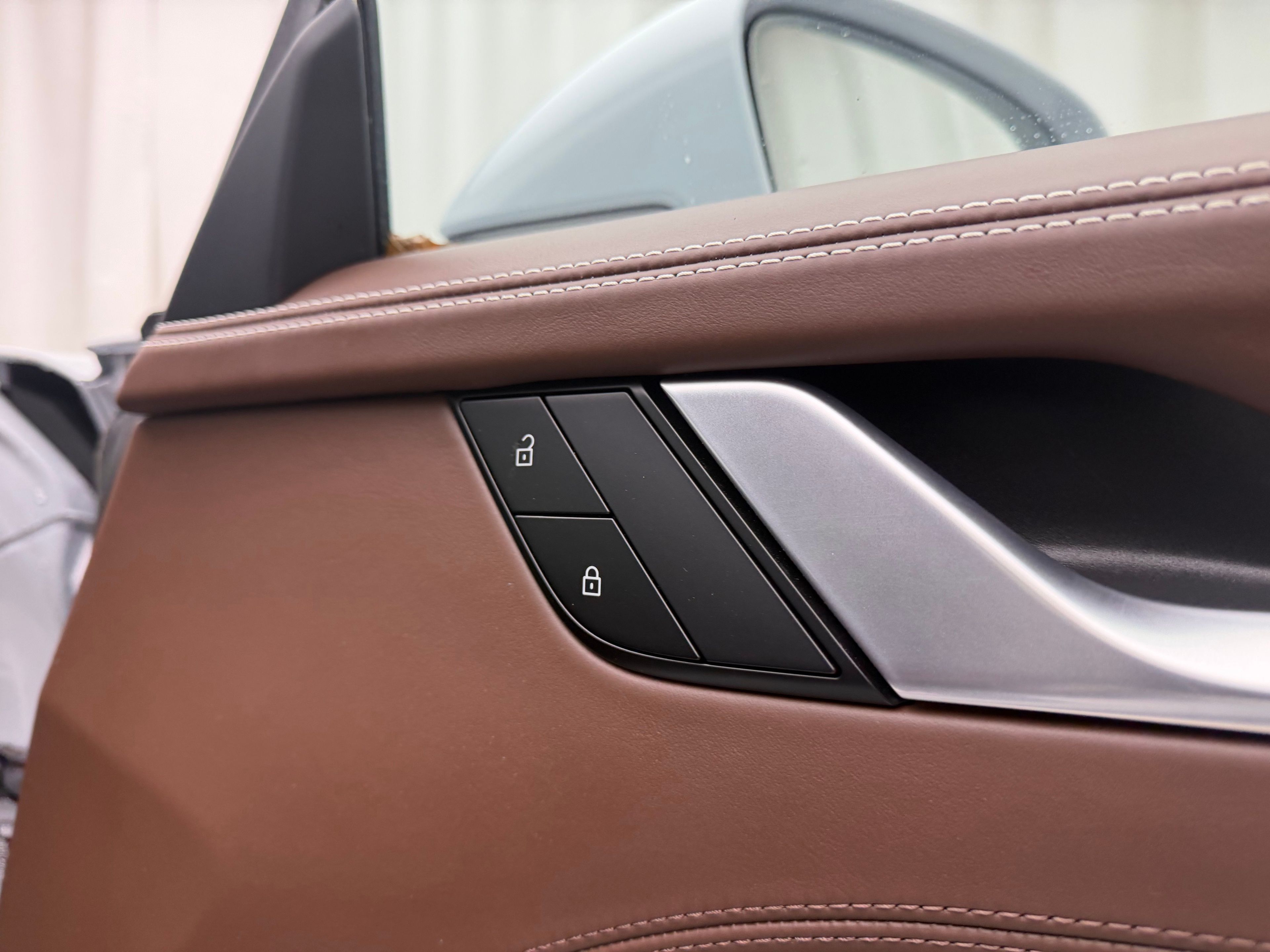 Thumbnail: 2024 Porsche 911 - 16