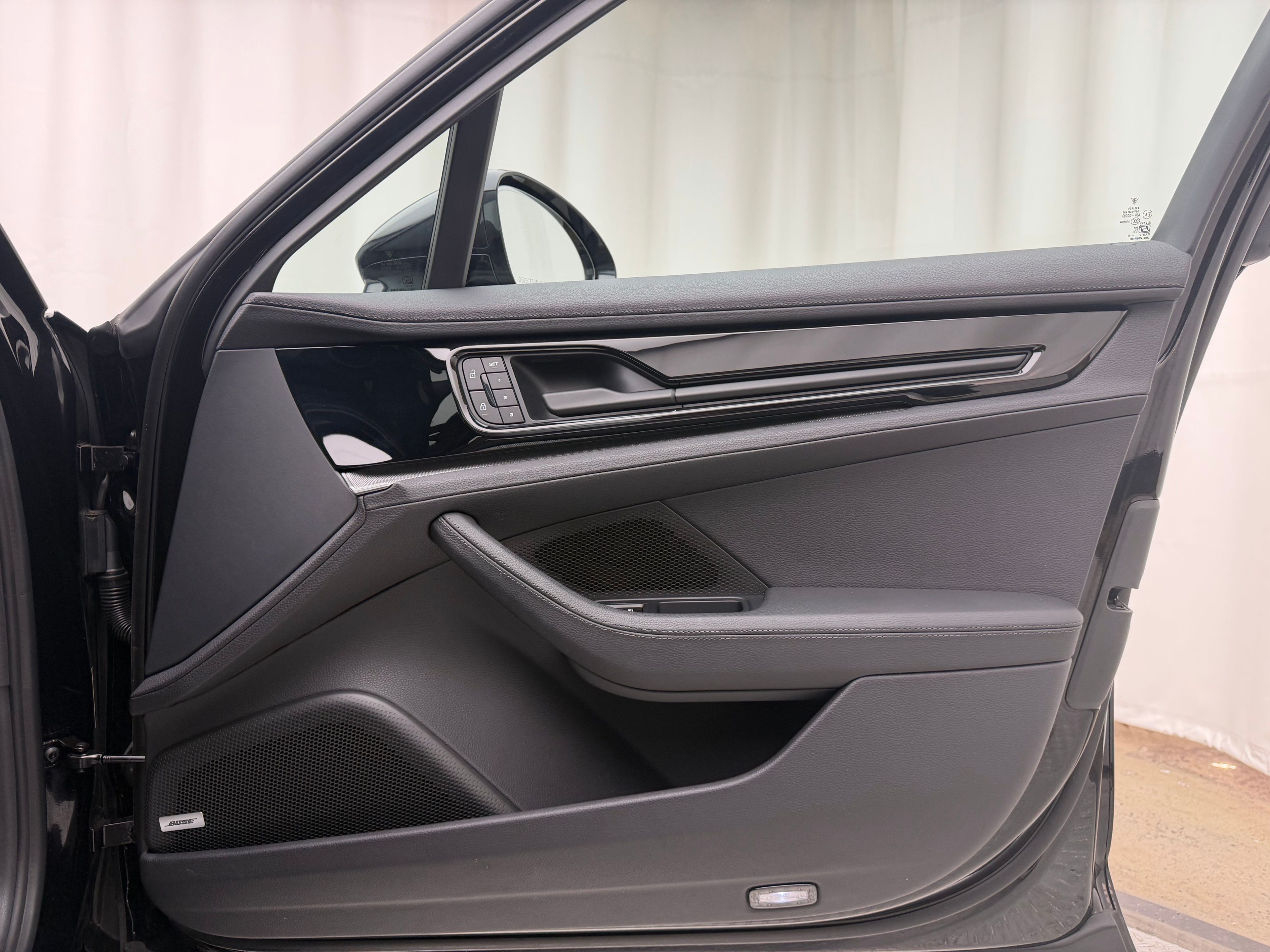 Thumbnail: 2024 Porsche Panamera - 16