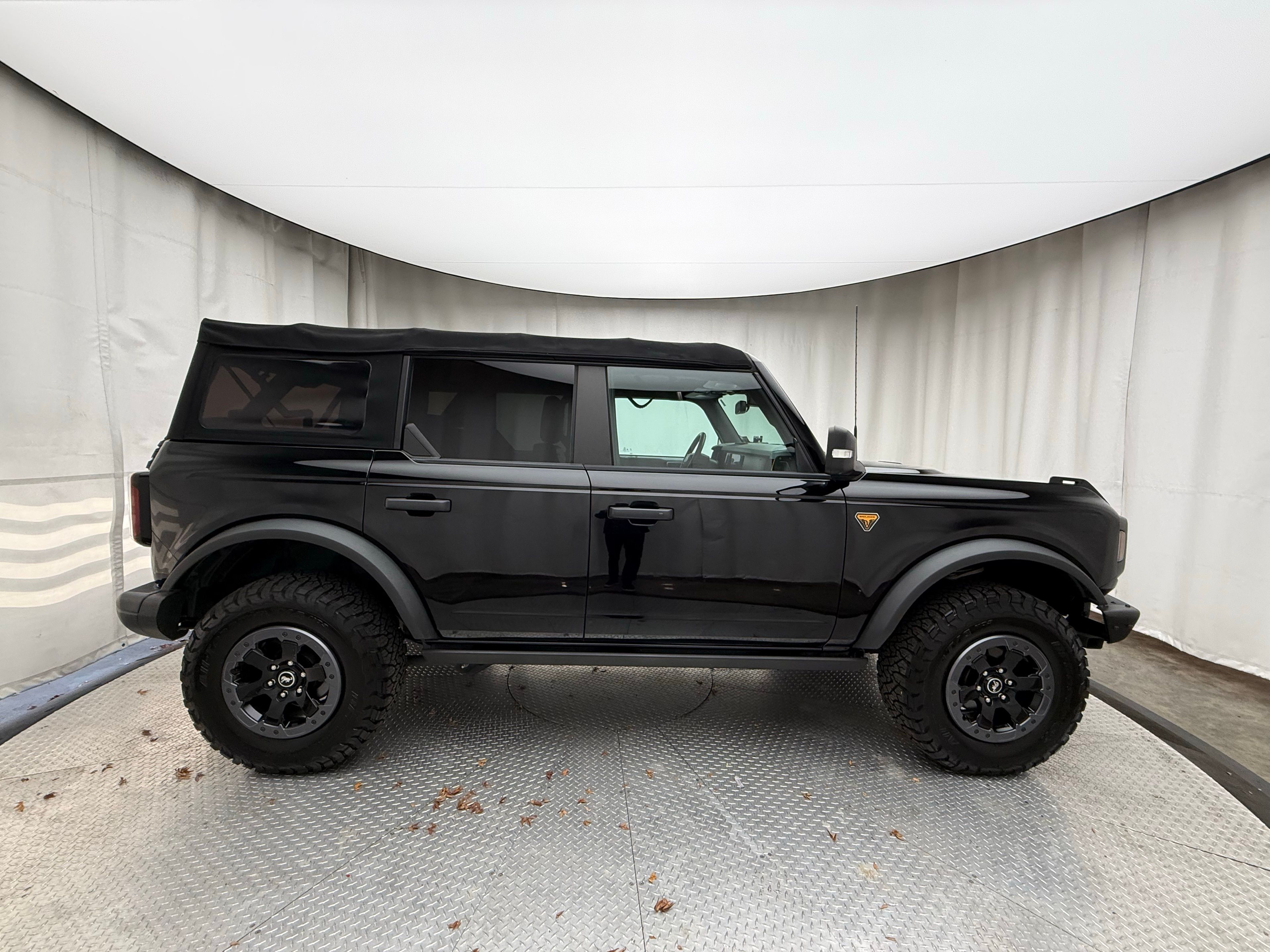 Thumbnail: 2022 Ford Bronco - 9