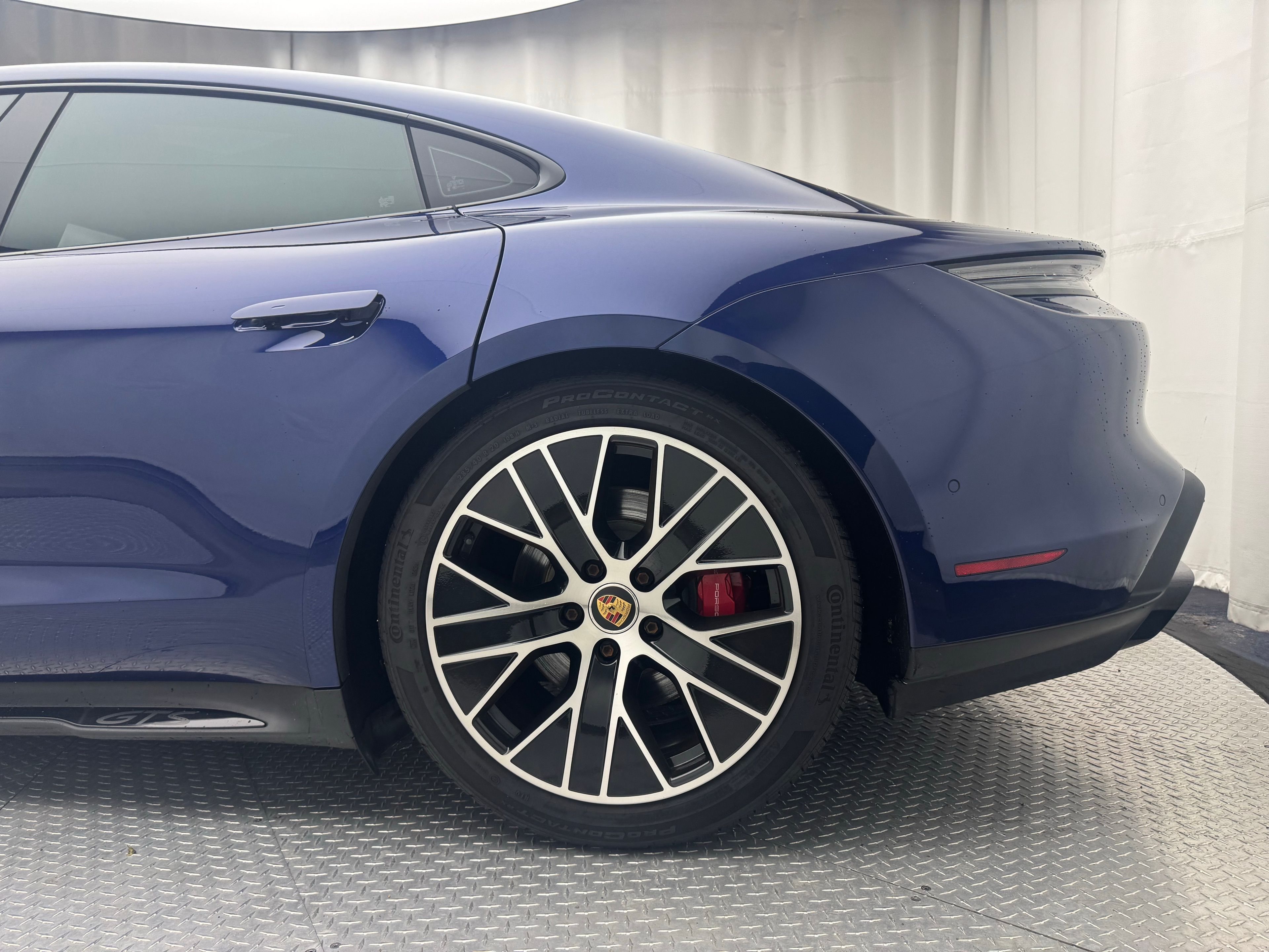 Thumbnail: 2023 Porsche Taycan - 7