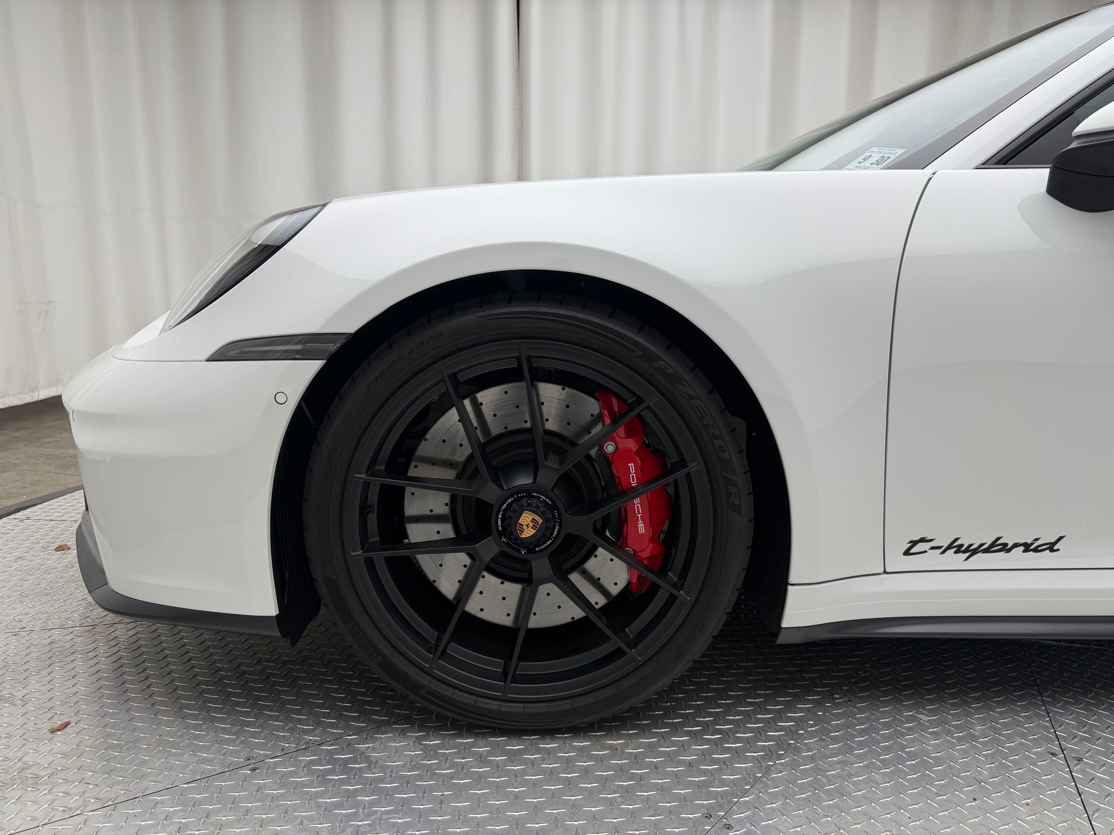 Thumbnail: 2026 Porsche 911 - 9